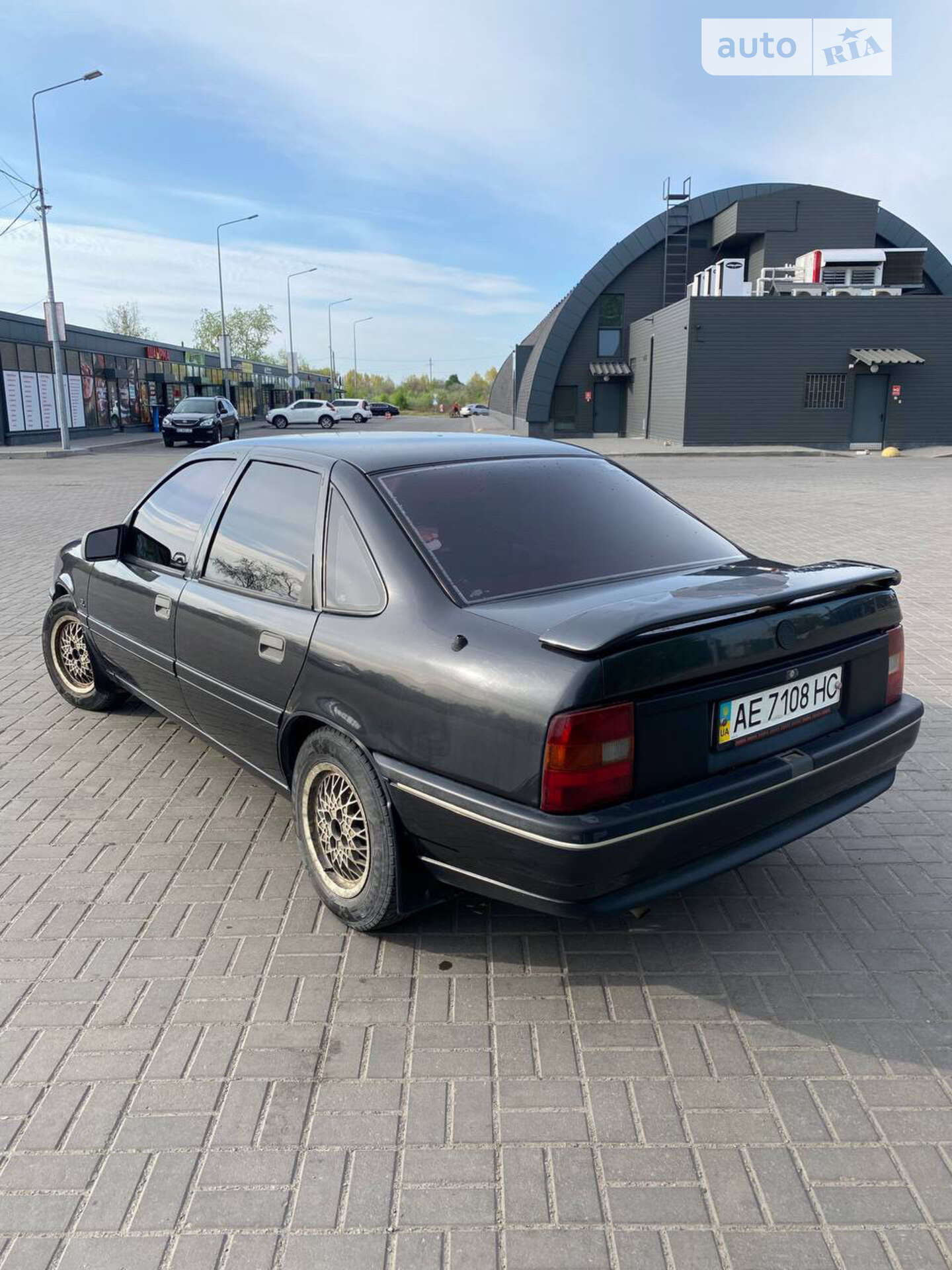 OPEL VECTRA 1988