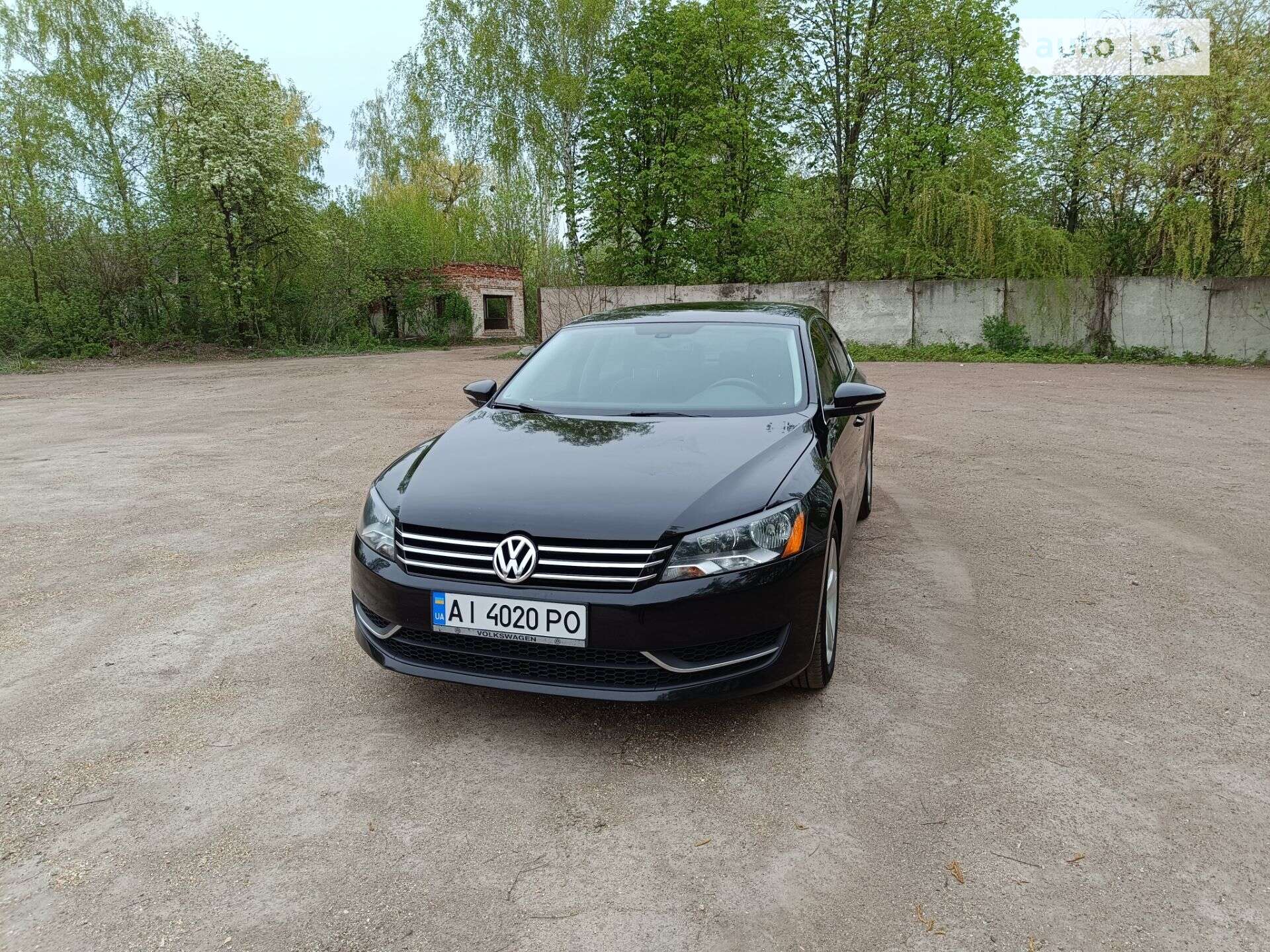 VOLKSWAGEN PASSAT 2011