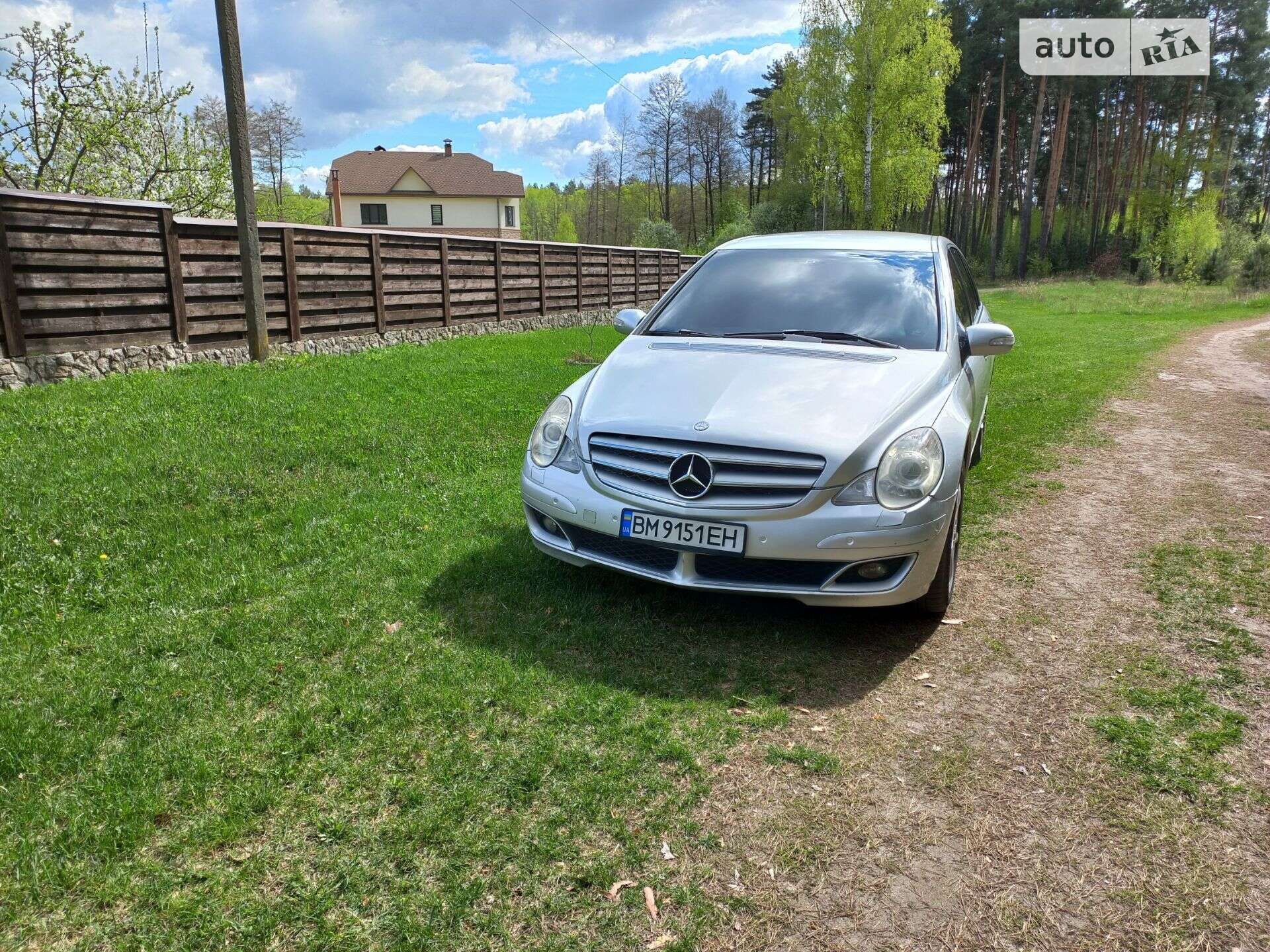 Головне фото звіту автомобіля MERCEDES-BENZ R 320 CDI 2006