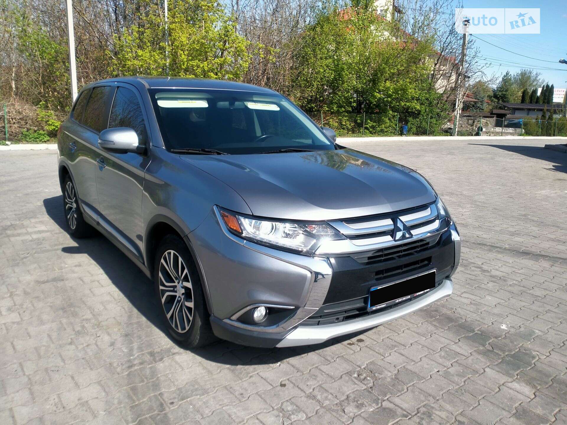 Головне фото звіту автомобіля MITSUBISHI OUTLANDER 2015