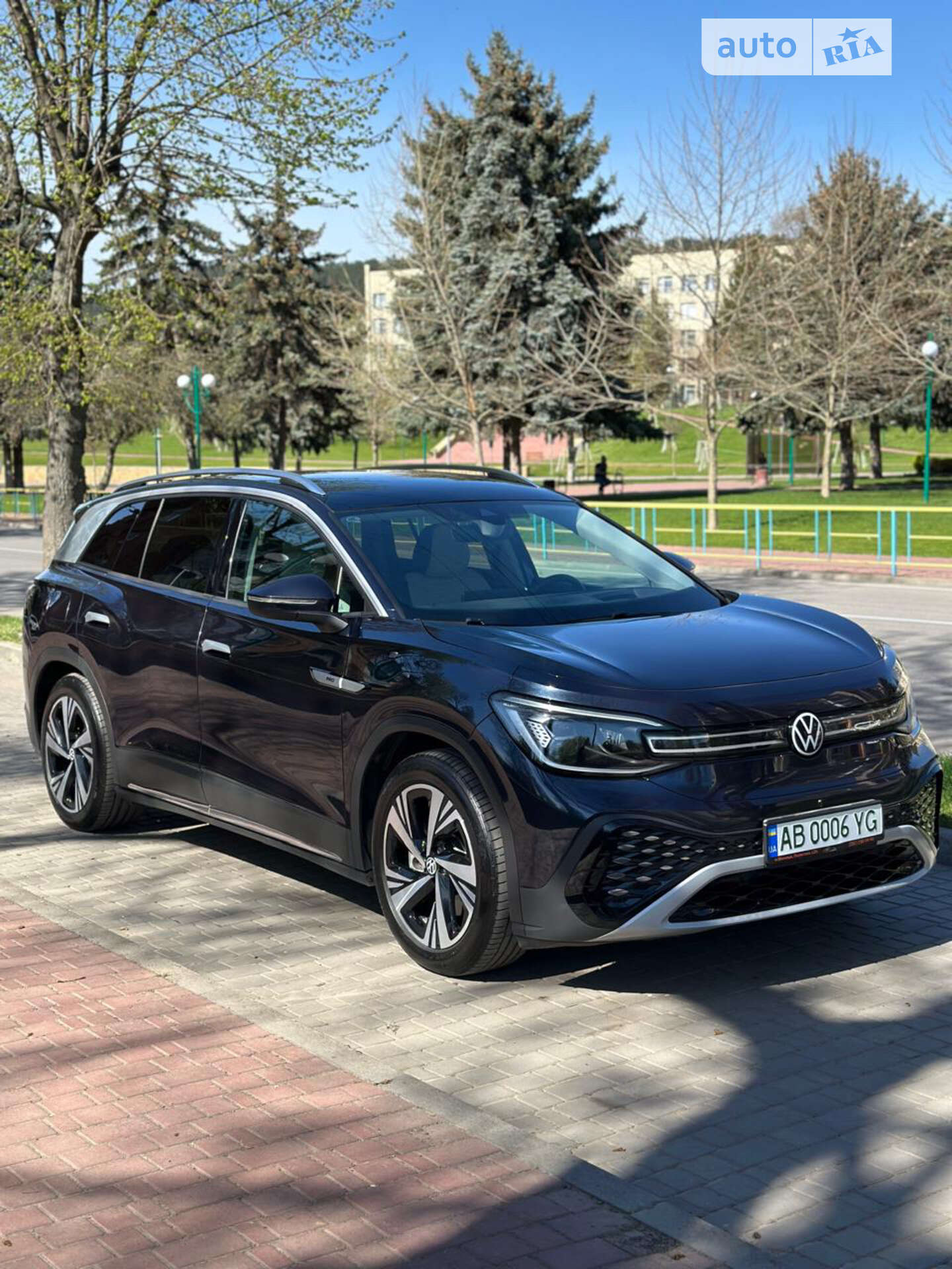 VOLKSWAGEN ID.6 2021