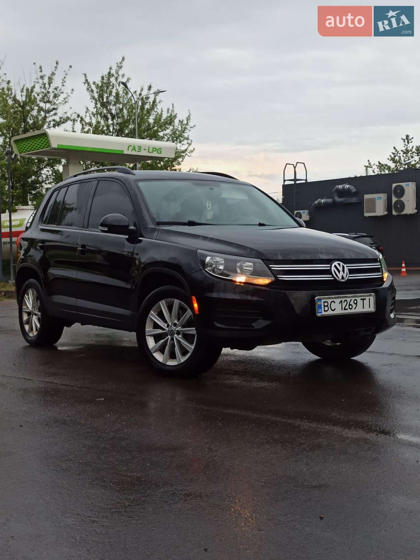 VOLKSWAGEN TIGUAN 2017