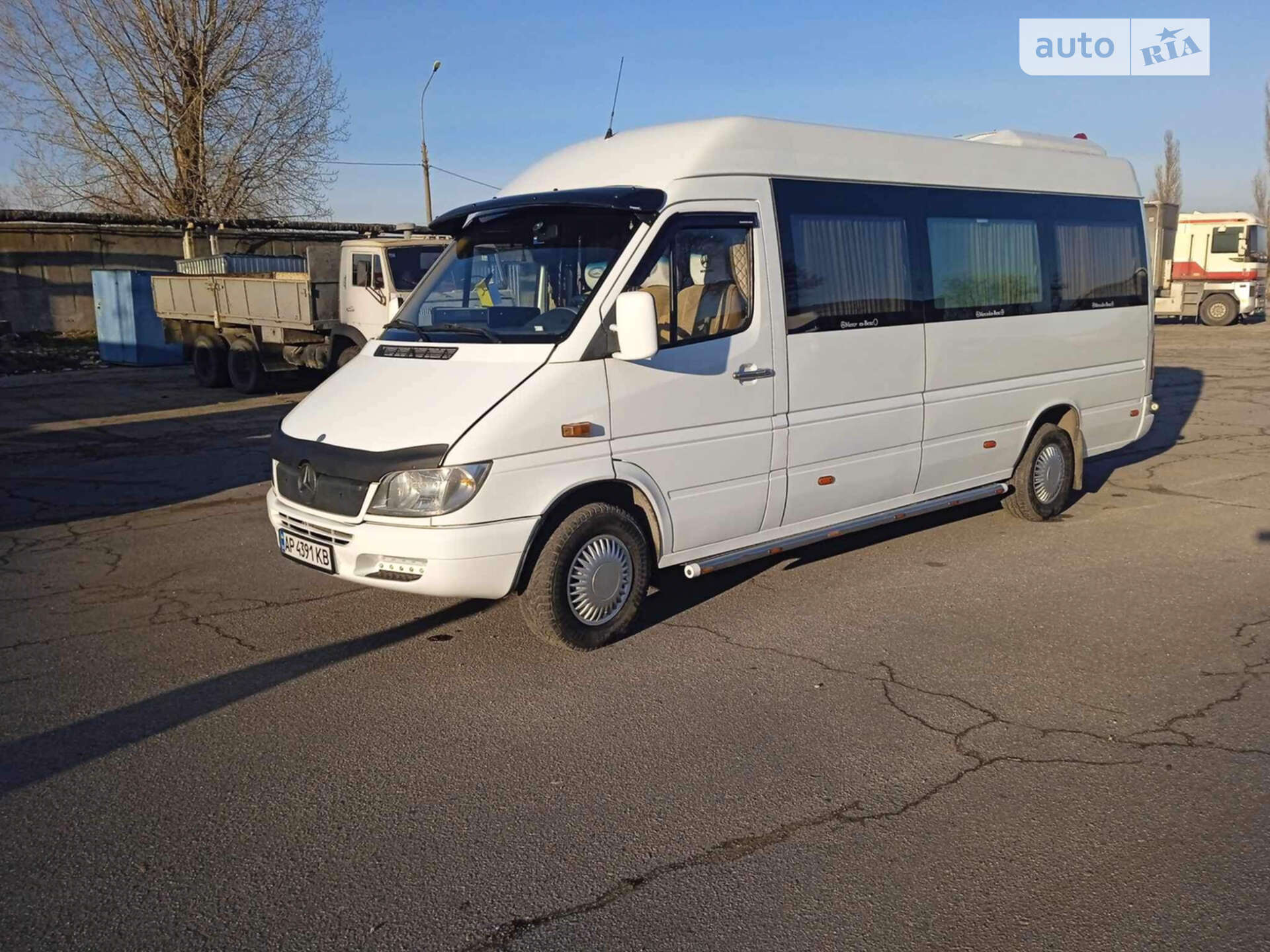 MERCEDES-BENZ 316 2000