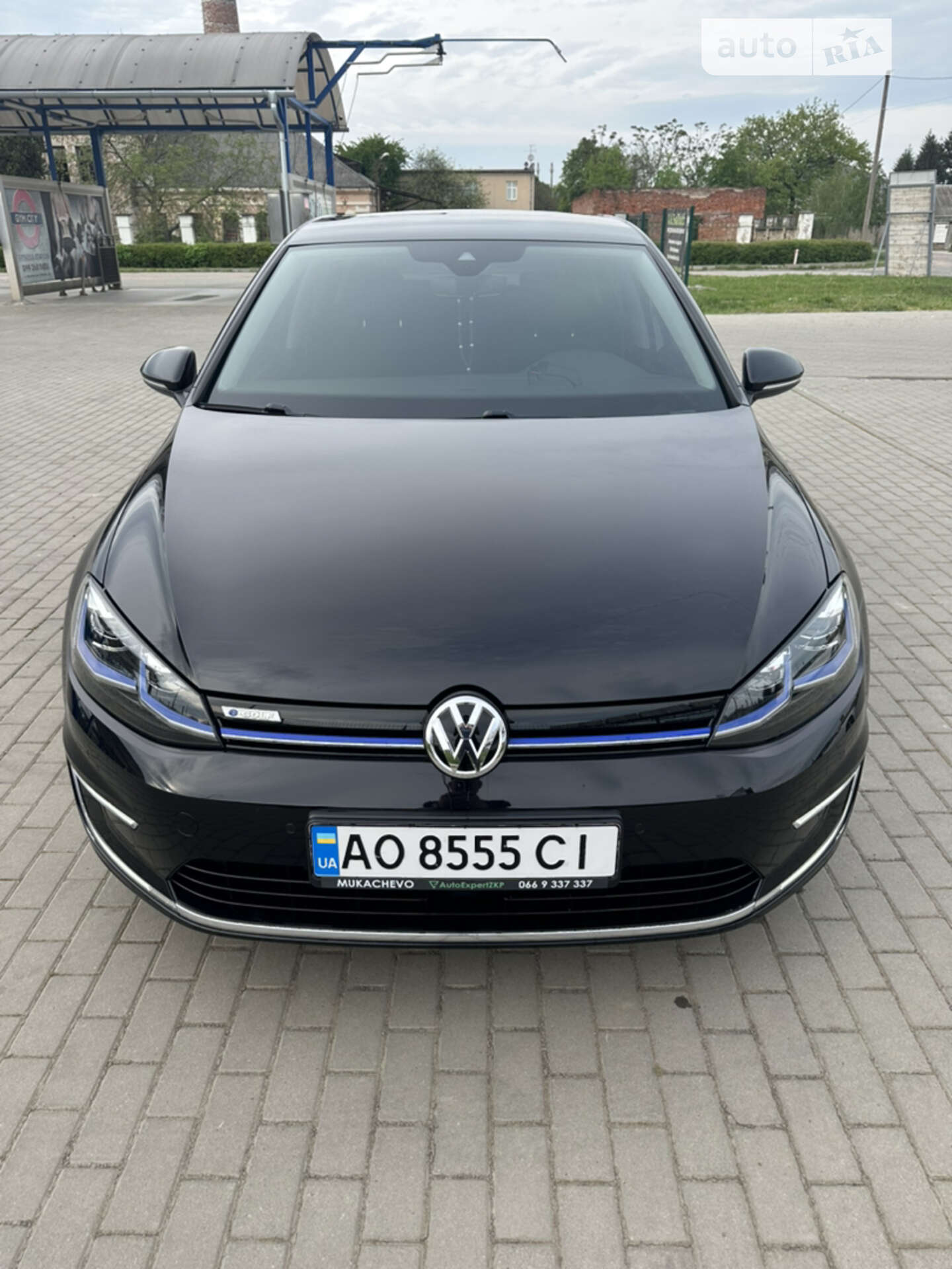 VOLKSWAGEN E-GOLF 2017