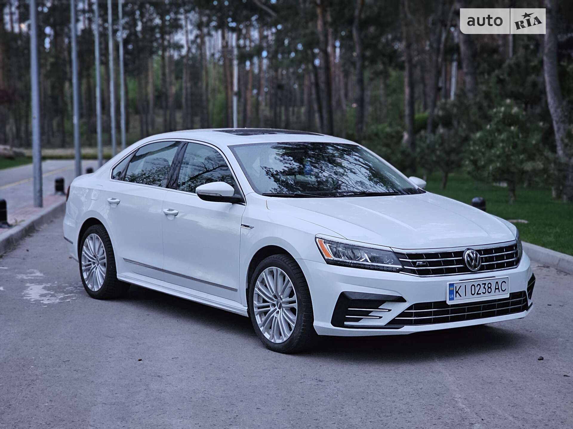 VOLKSWAGEN PASSAT 2017
