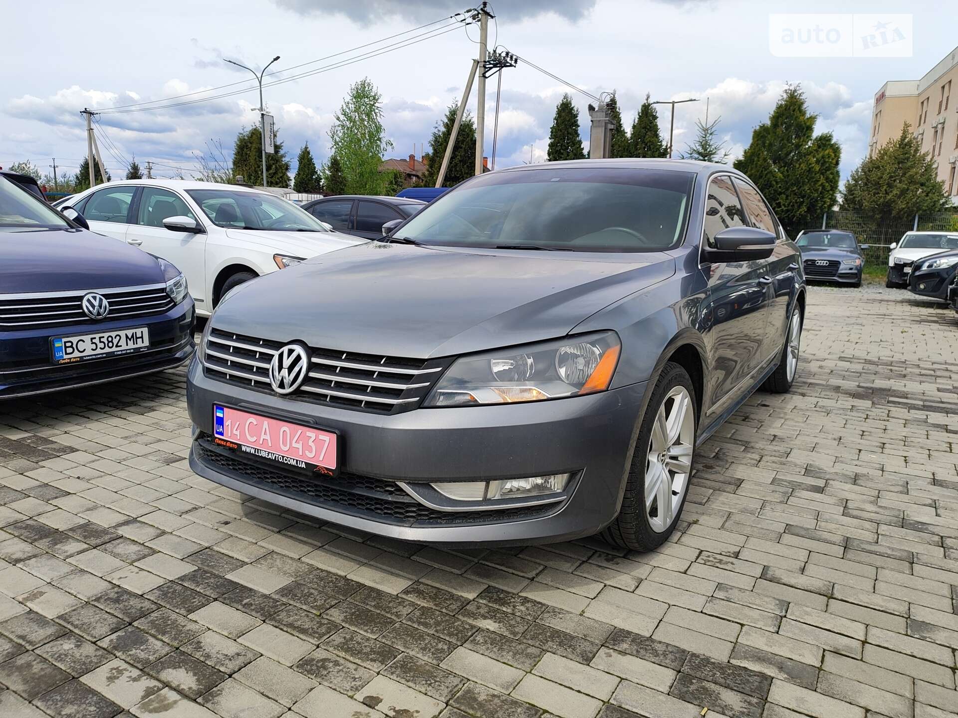 VOLKSWAGEN PASSAT 2013