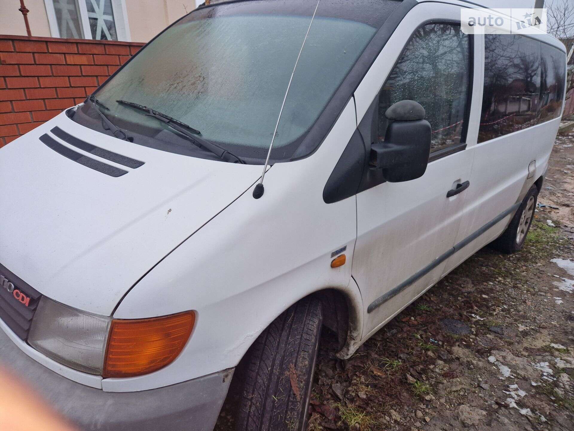 MERCEDES-BENZ VITO 2000