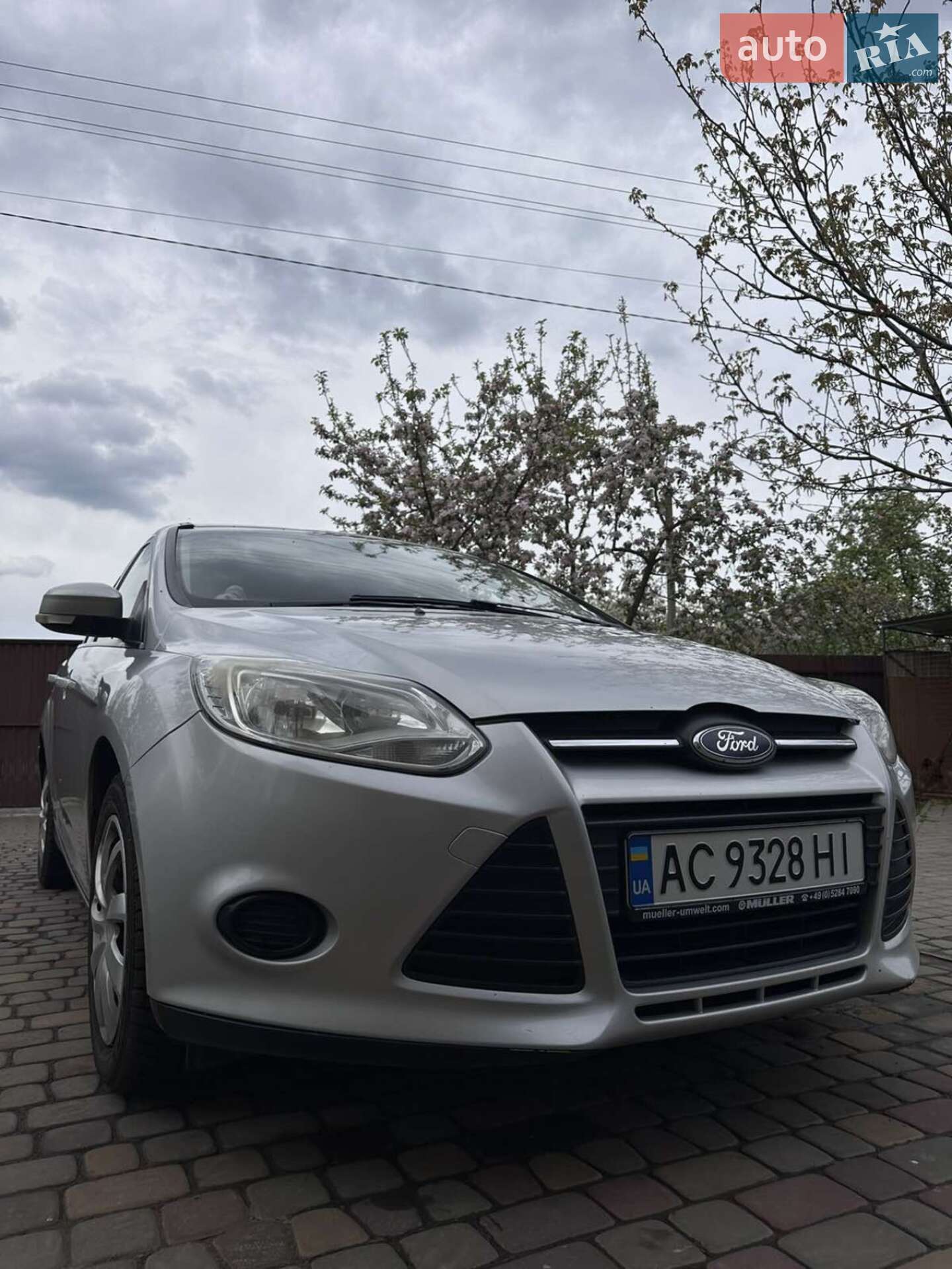 Головне фото звіту автомобіля FORD FOCUS 2012