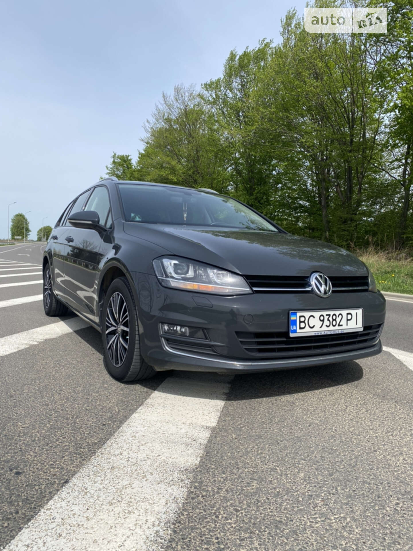 VOLKSWAGEN GOLF 2016