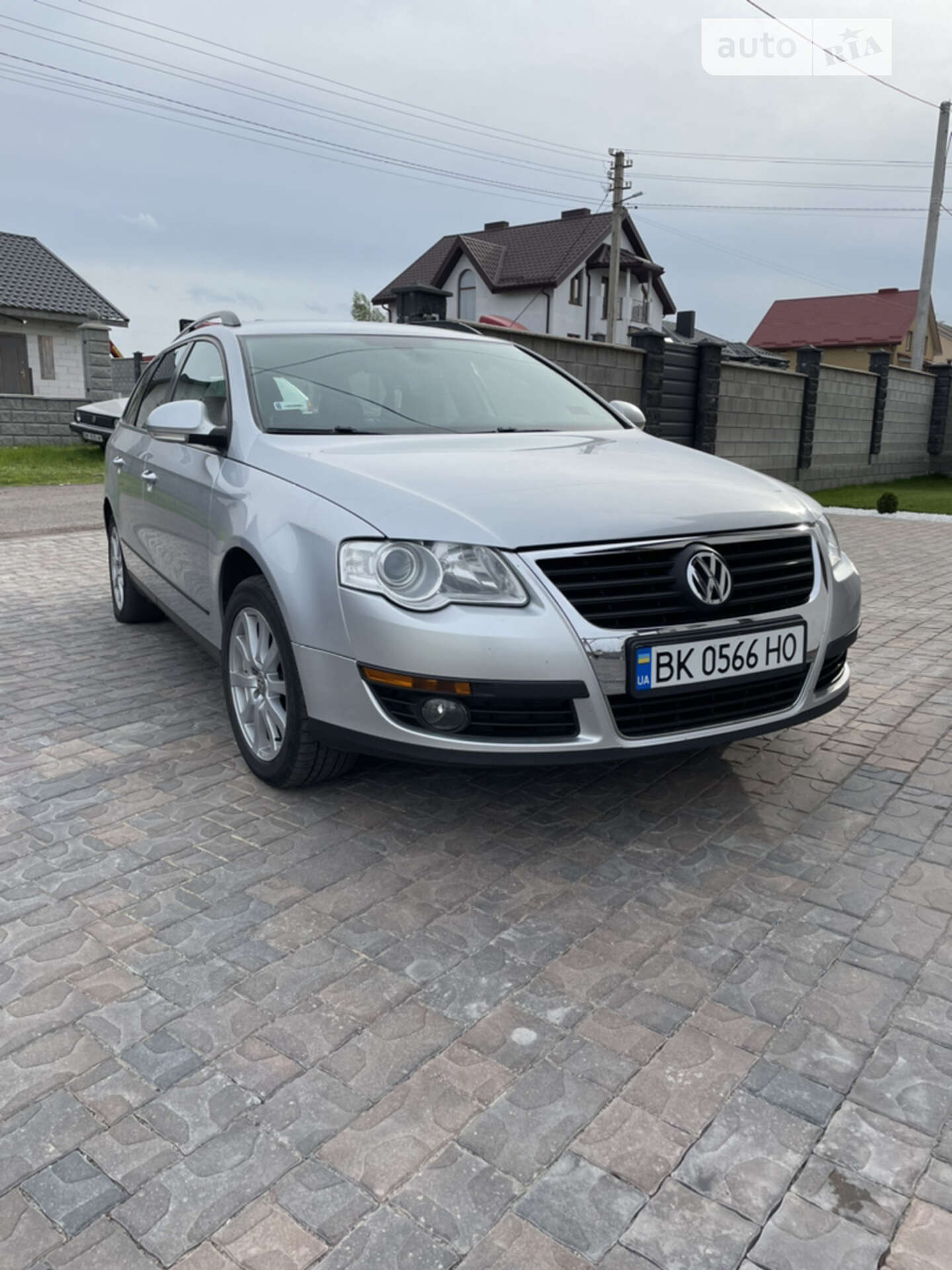 VOLKSWAGEN PASSAT 2010