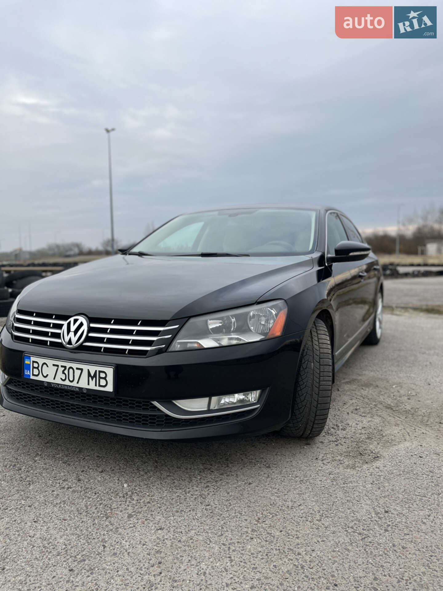 VOLKSWAGEN PASSAT 2012