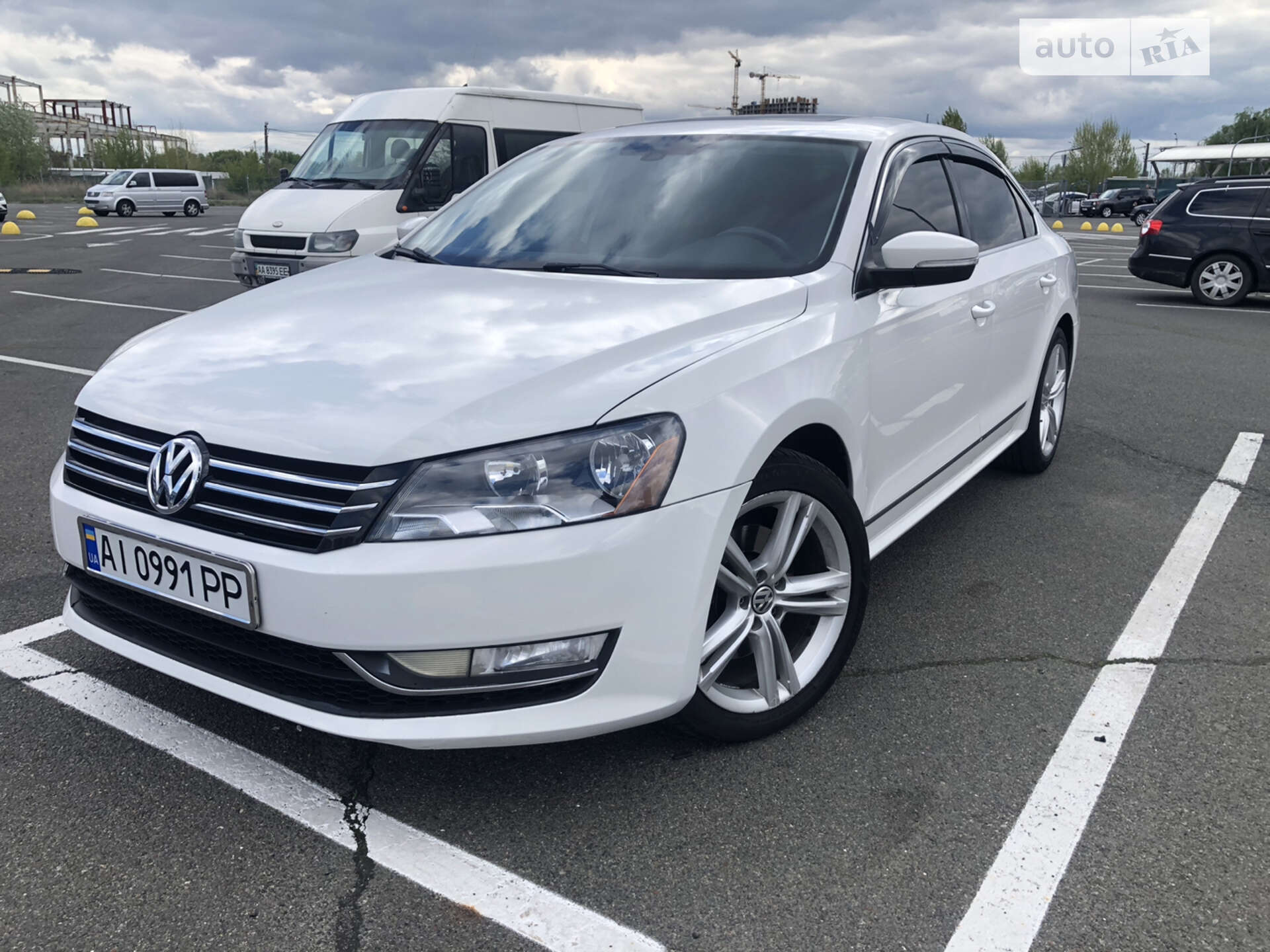 VOLKSWAGEN PASSAT 2013