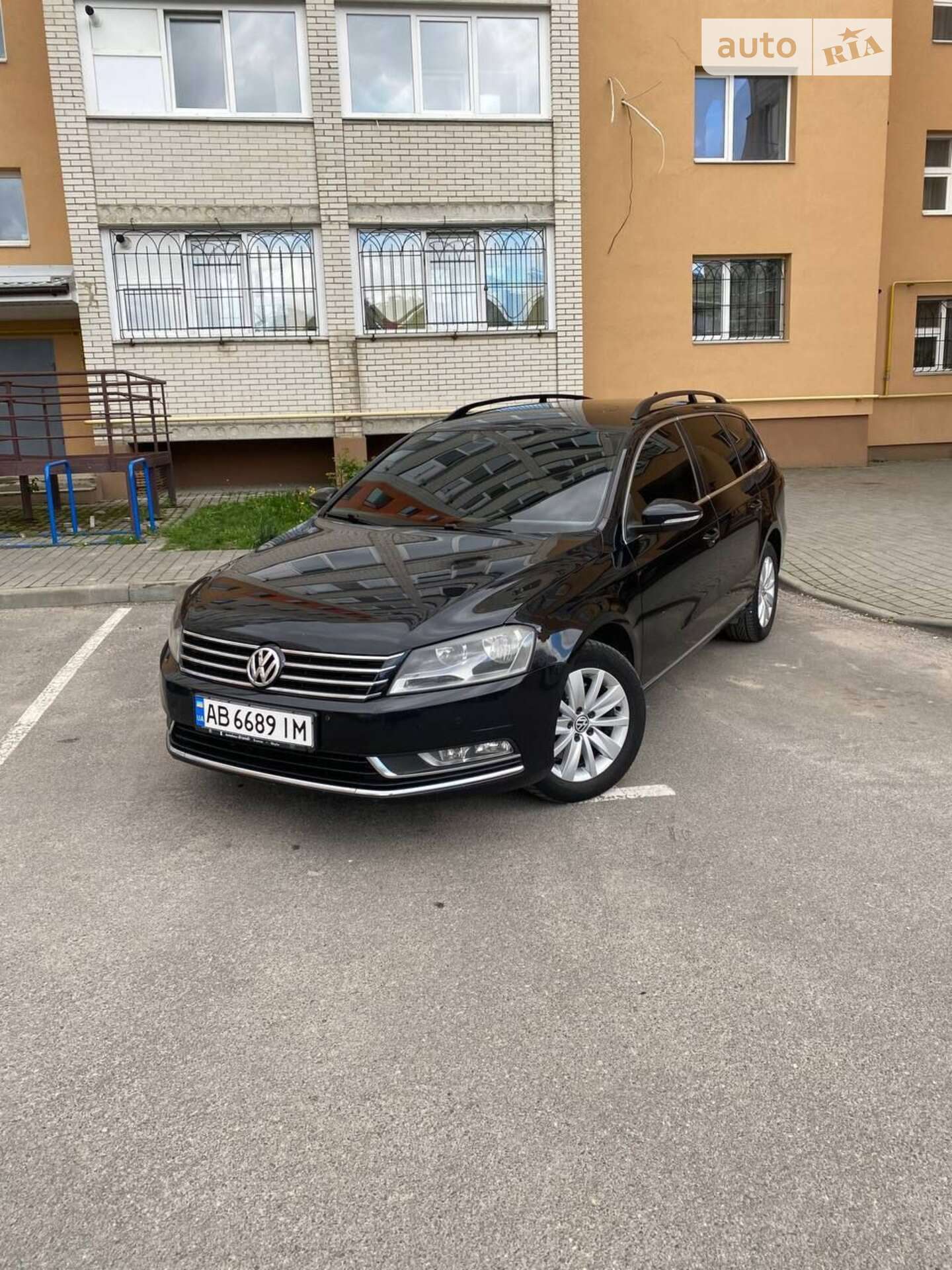 VOLKSWAGEN PASSAT 2012