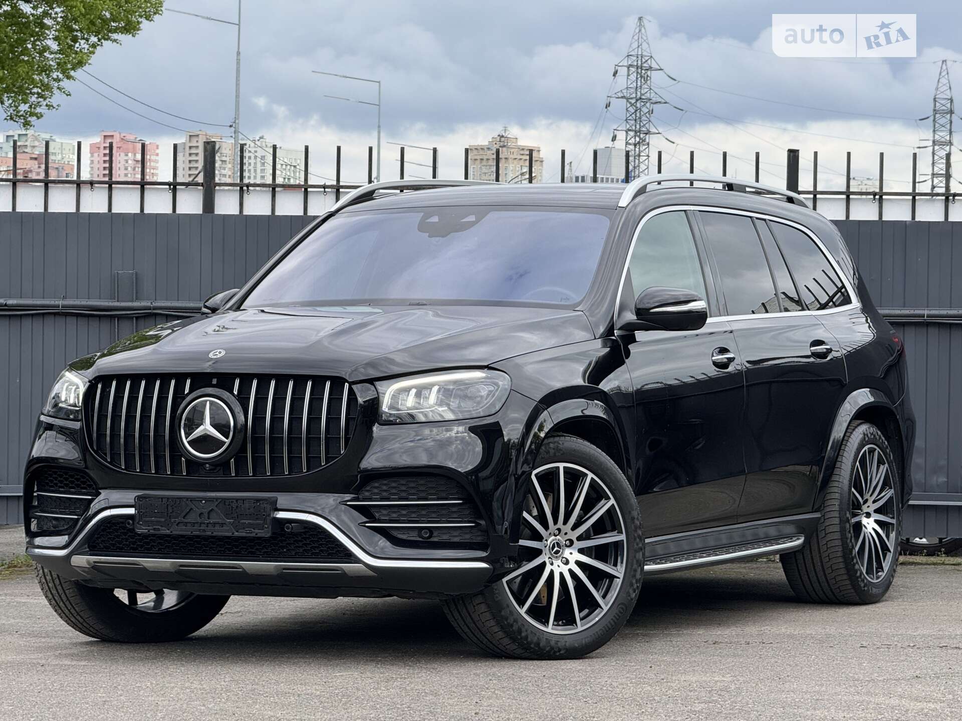 MERCEDES-BENZ GLS 400