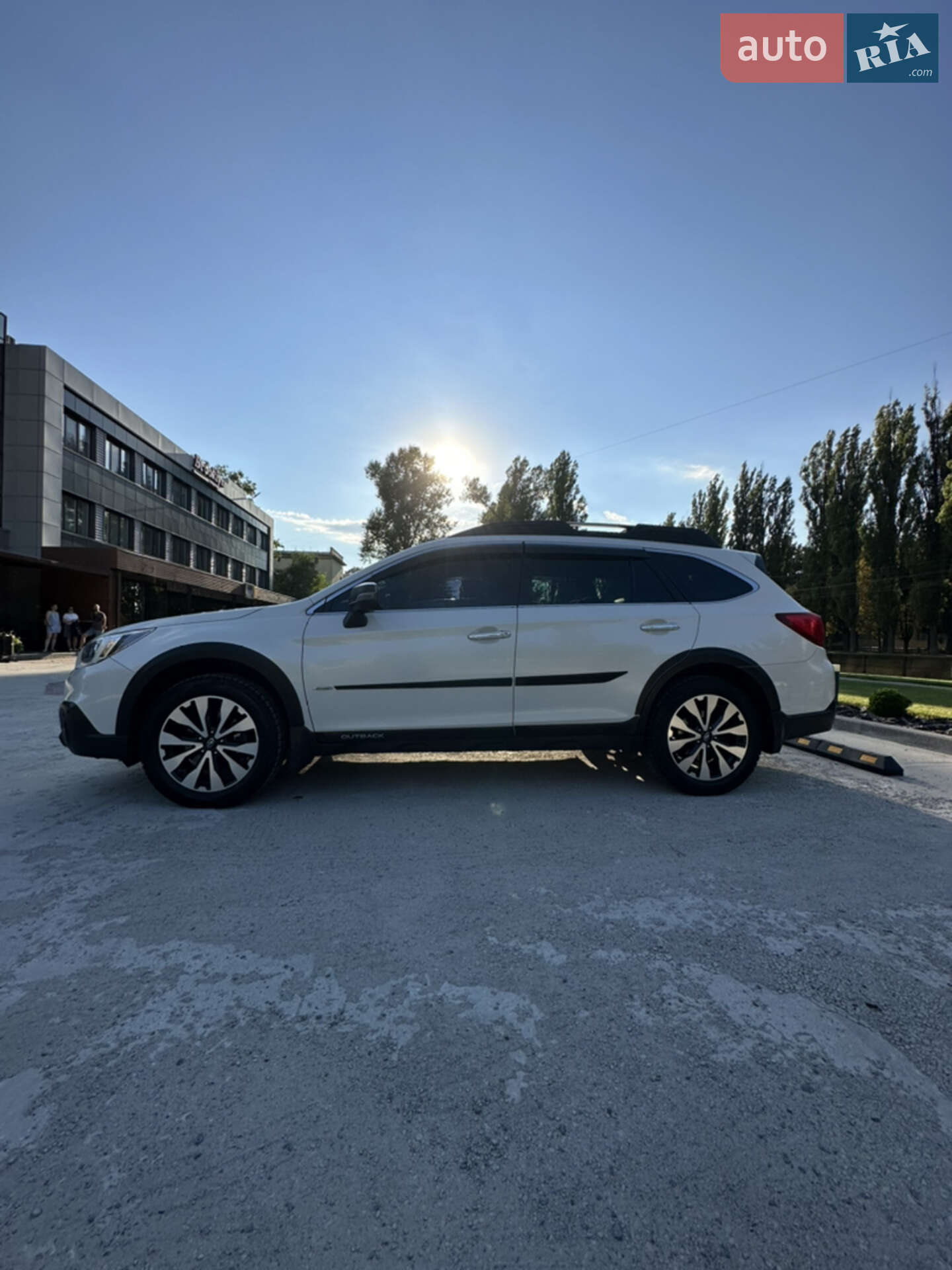 SUBARU OUTBACK 2017