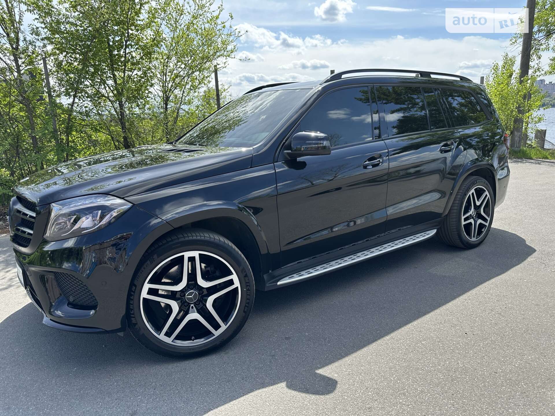MERCEDES-BENZ GLS 350