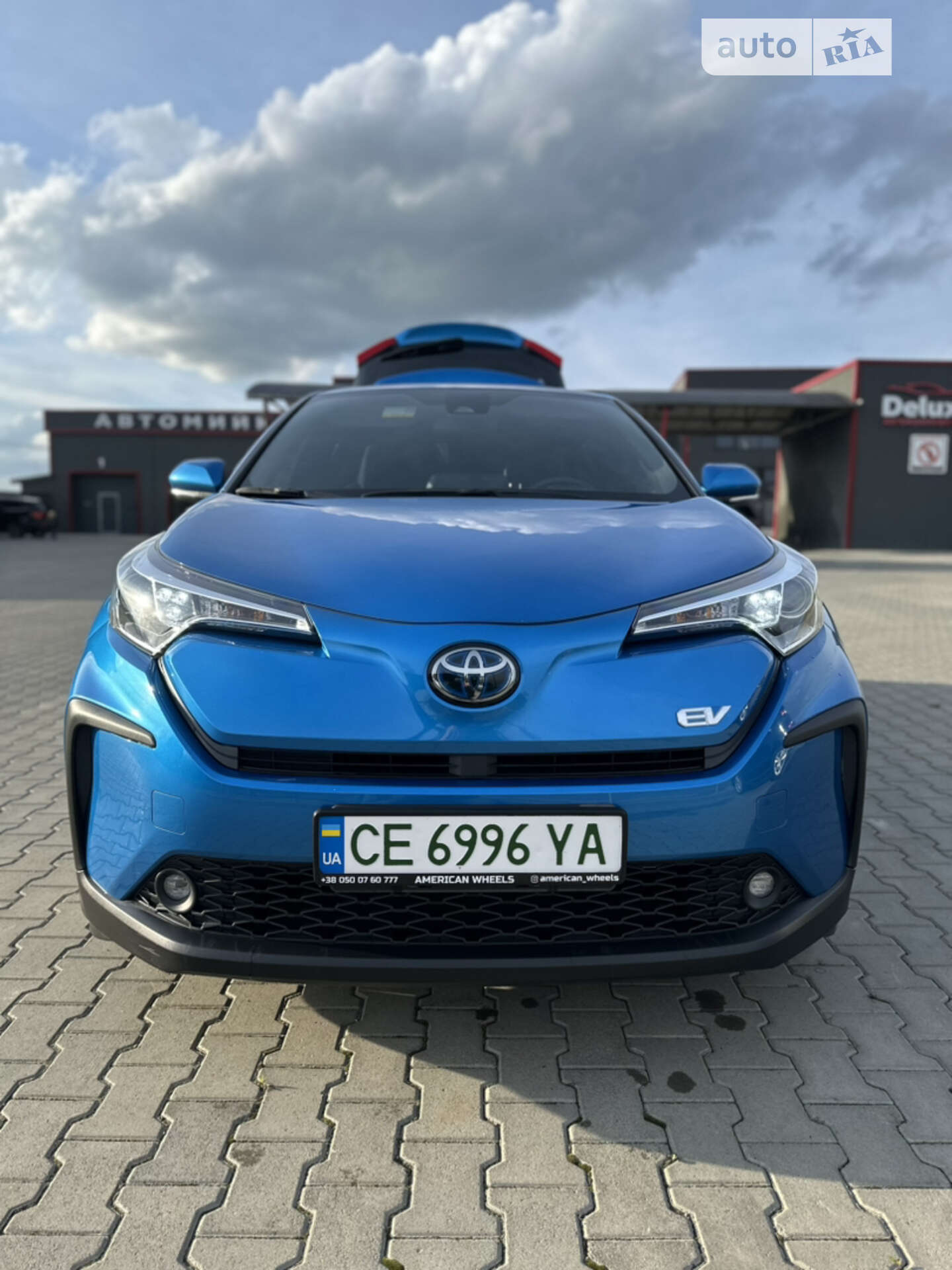 TOYOTA C-HR EV