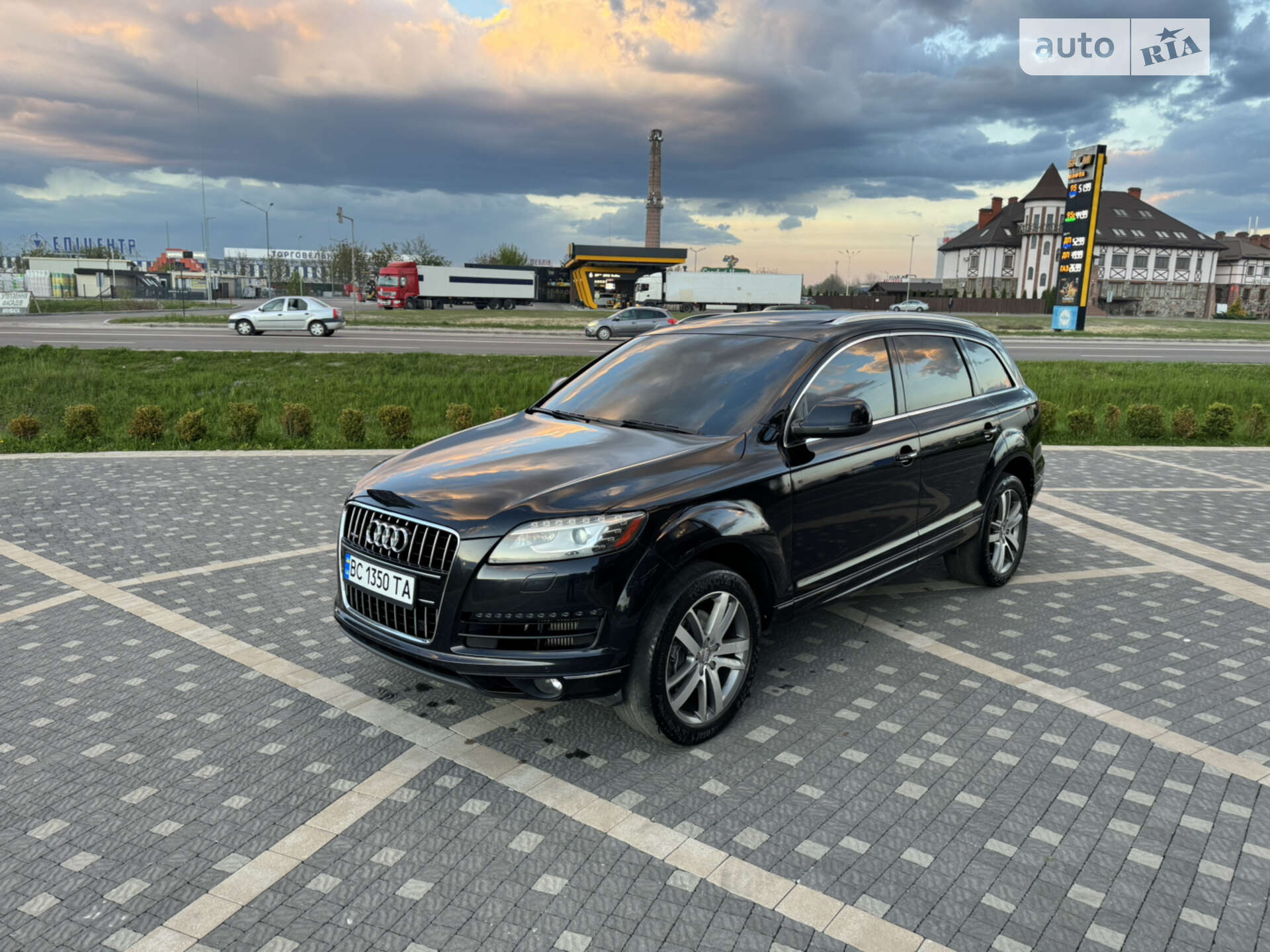 AUDI Q7