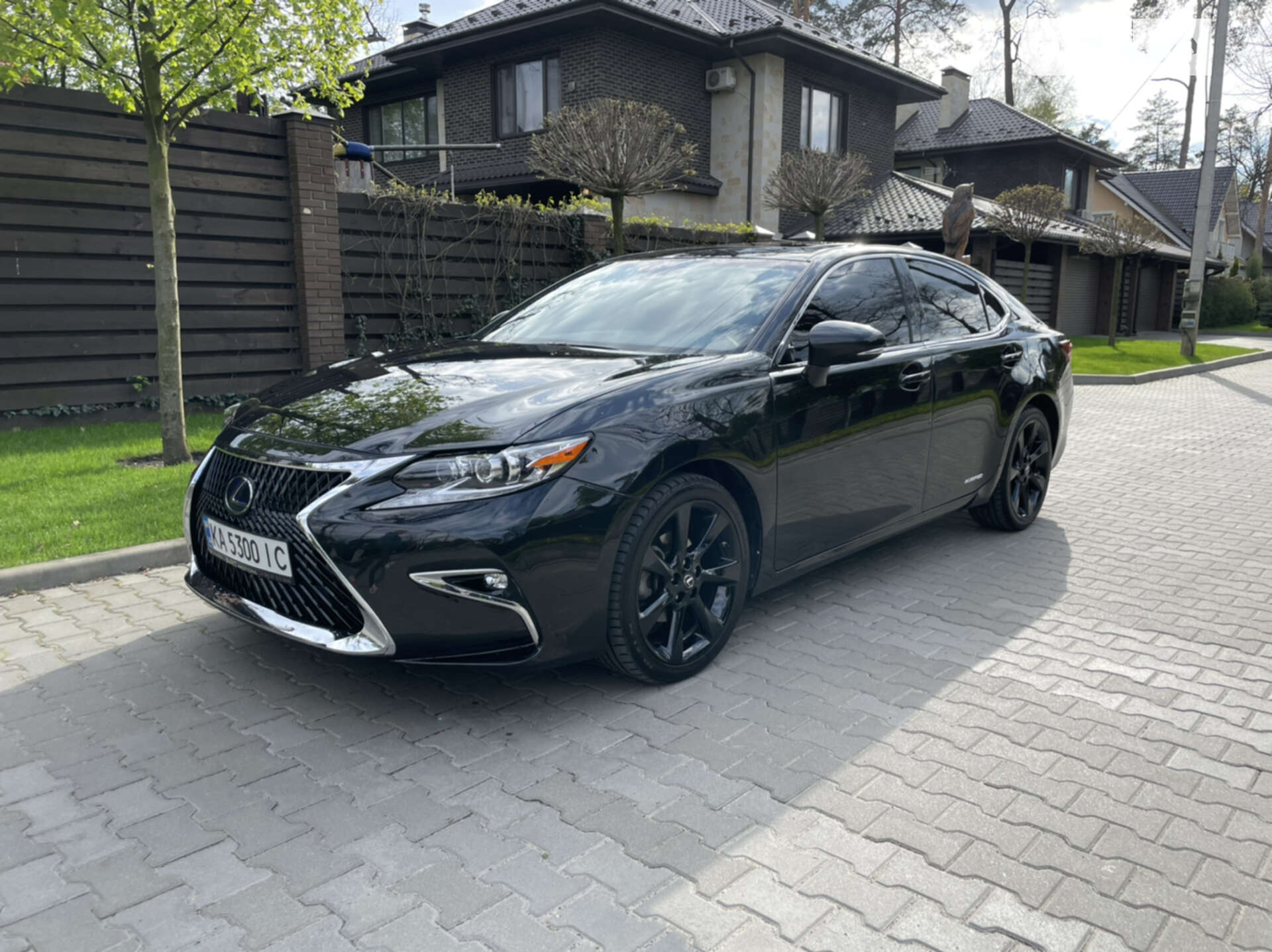 LEXUS ES 300H 2016