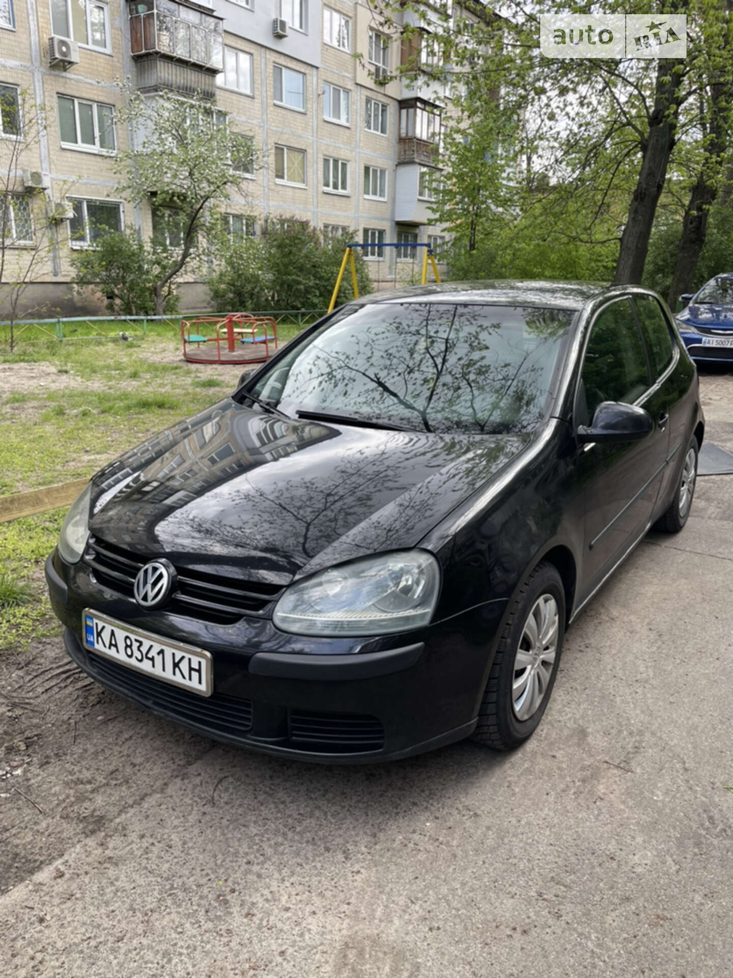 VOLKSWAGEN GOLF 2004