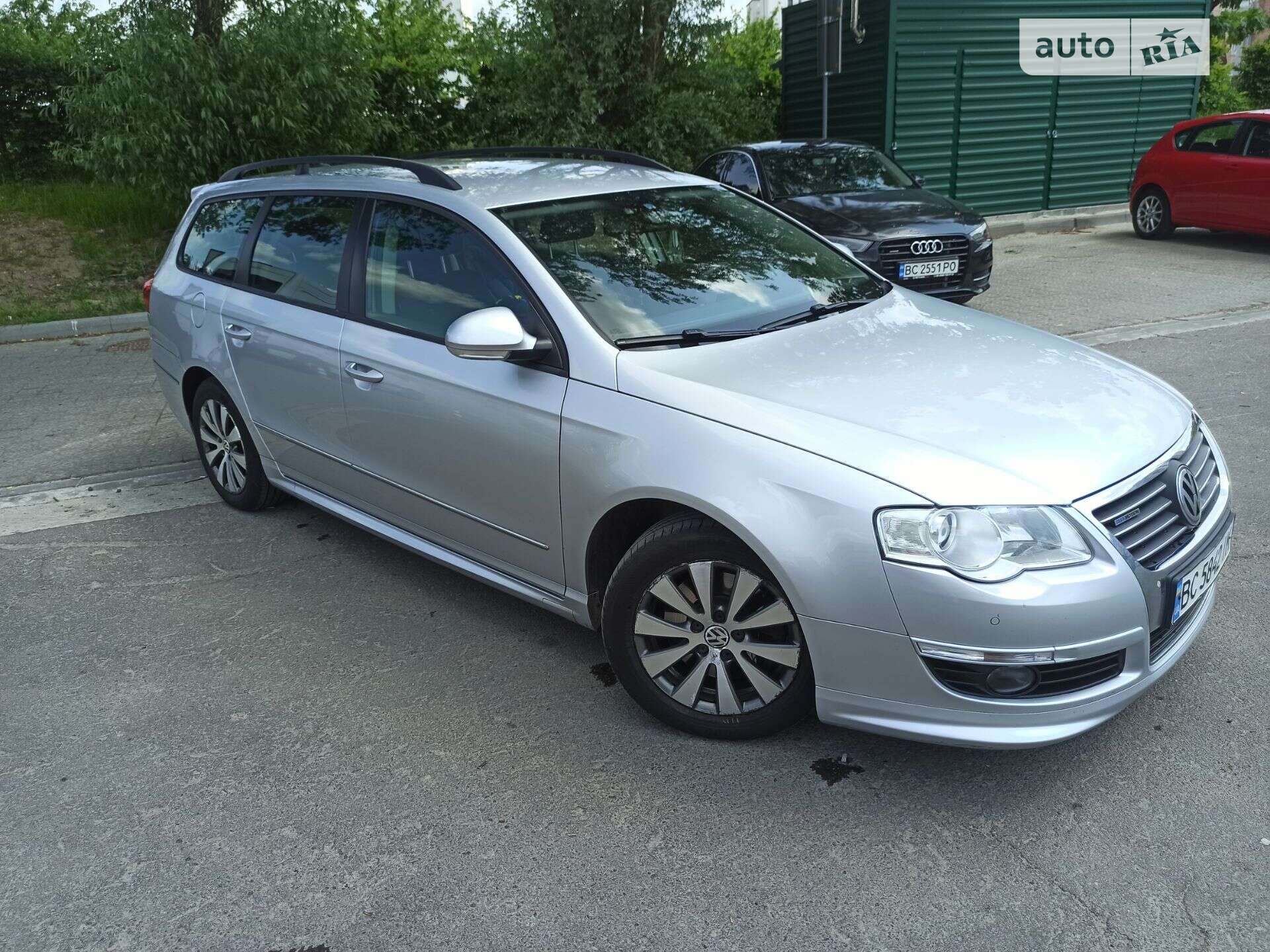 VOLKSWAGEN PASSAT 2010