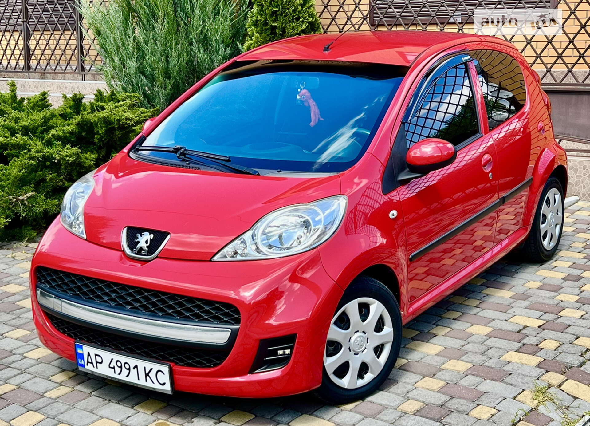 PEUGEOT 107 2010
