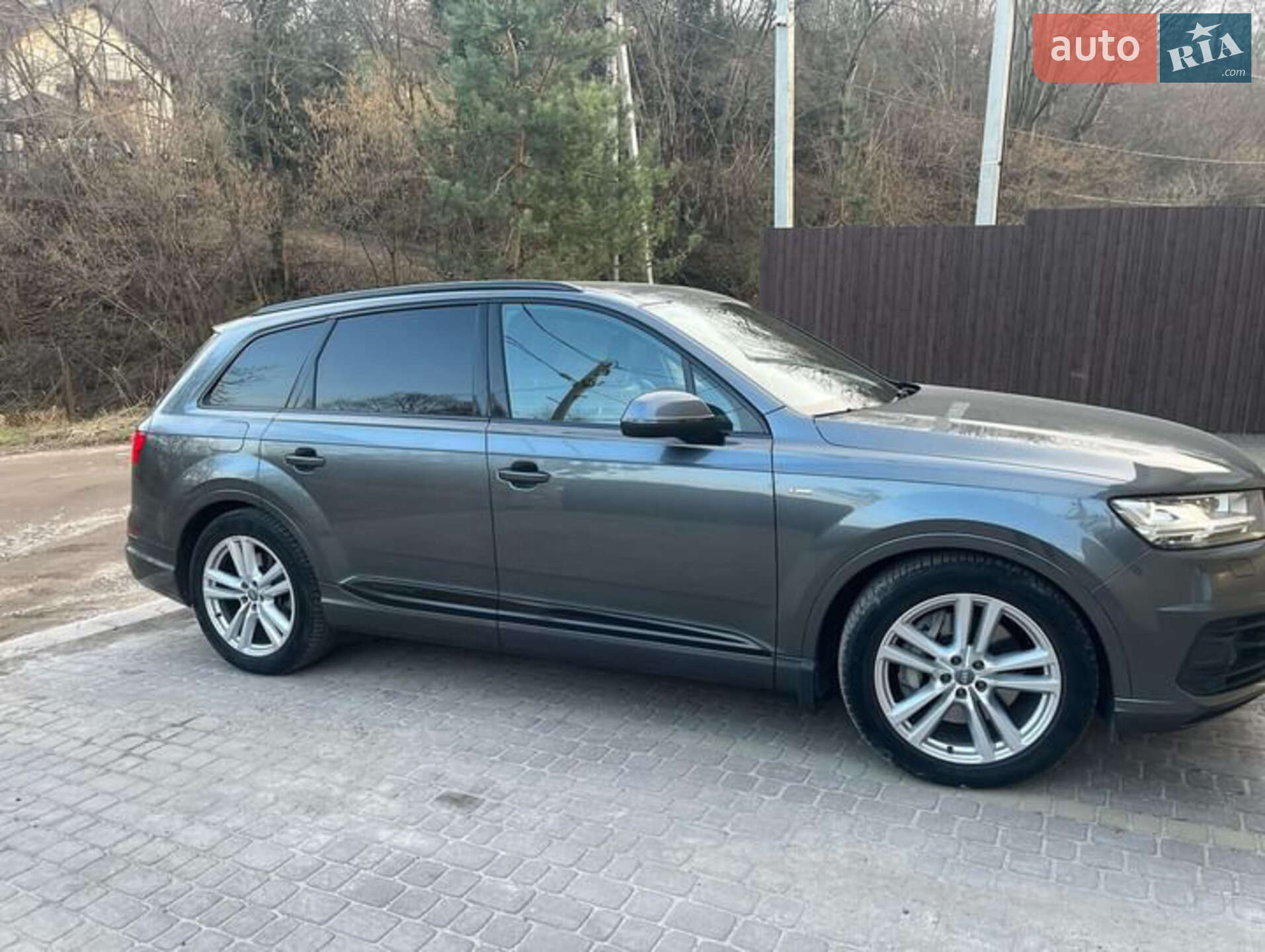 AUDI Q7 2017