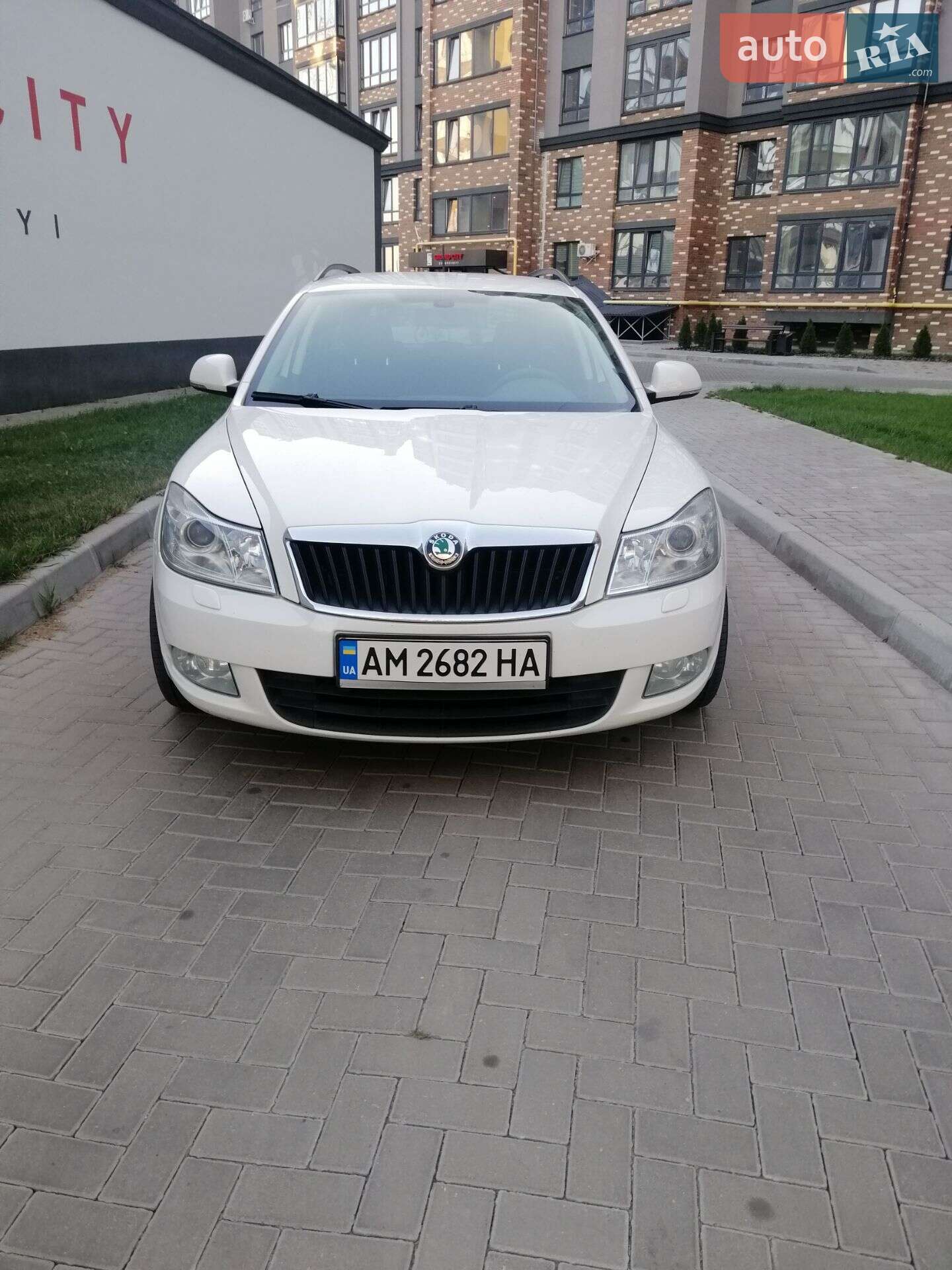 Головне фото звіту автомобіля SKODA OCTAVIA 2011