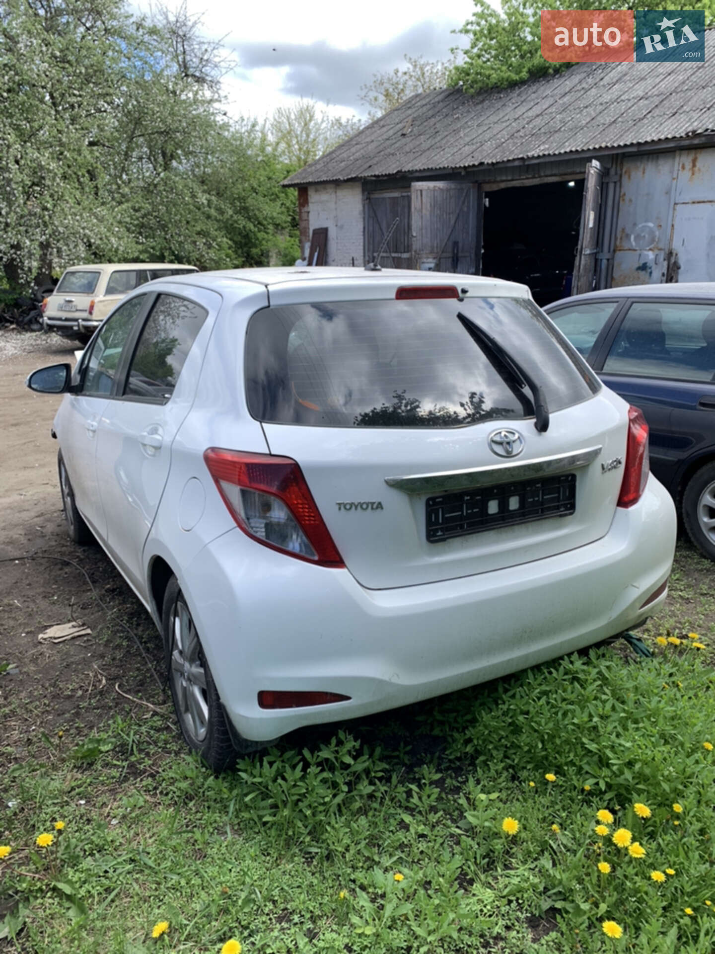 TOYOTA YARIS 2013