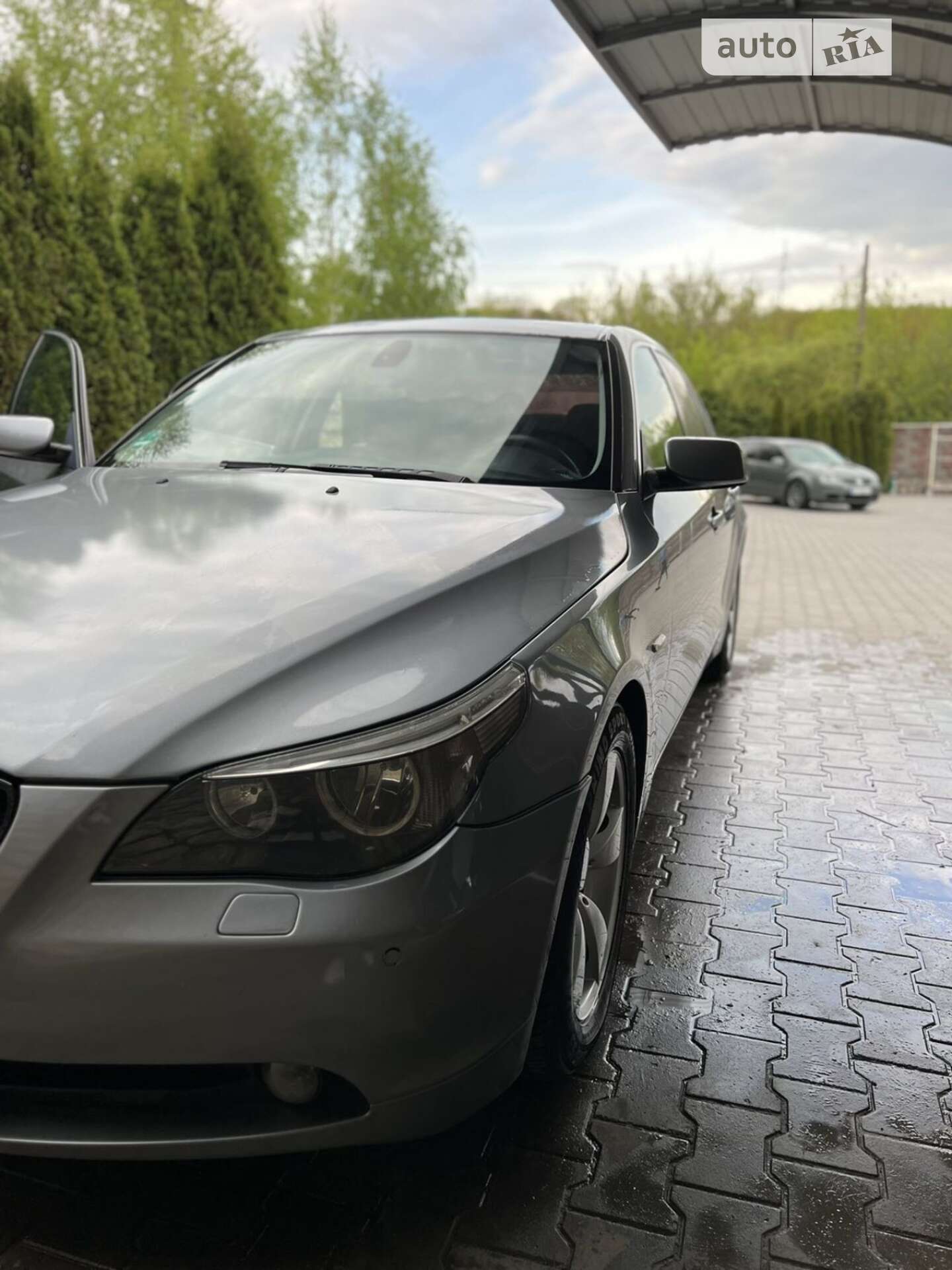 BMW 520I 2003