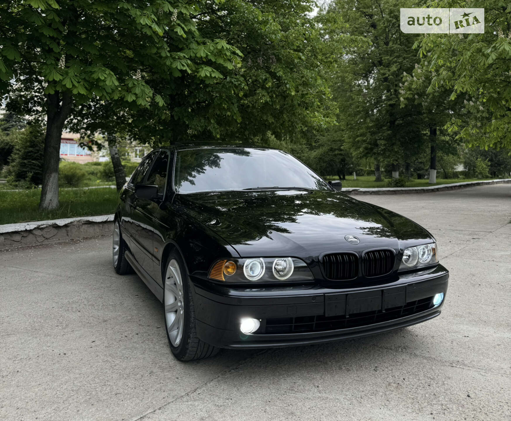 Головне фото звіту автомобіля BMW 525 2001