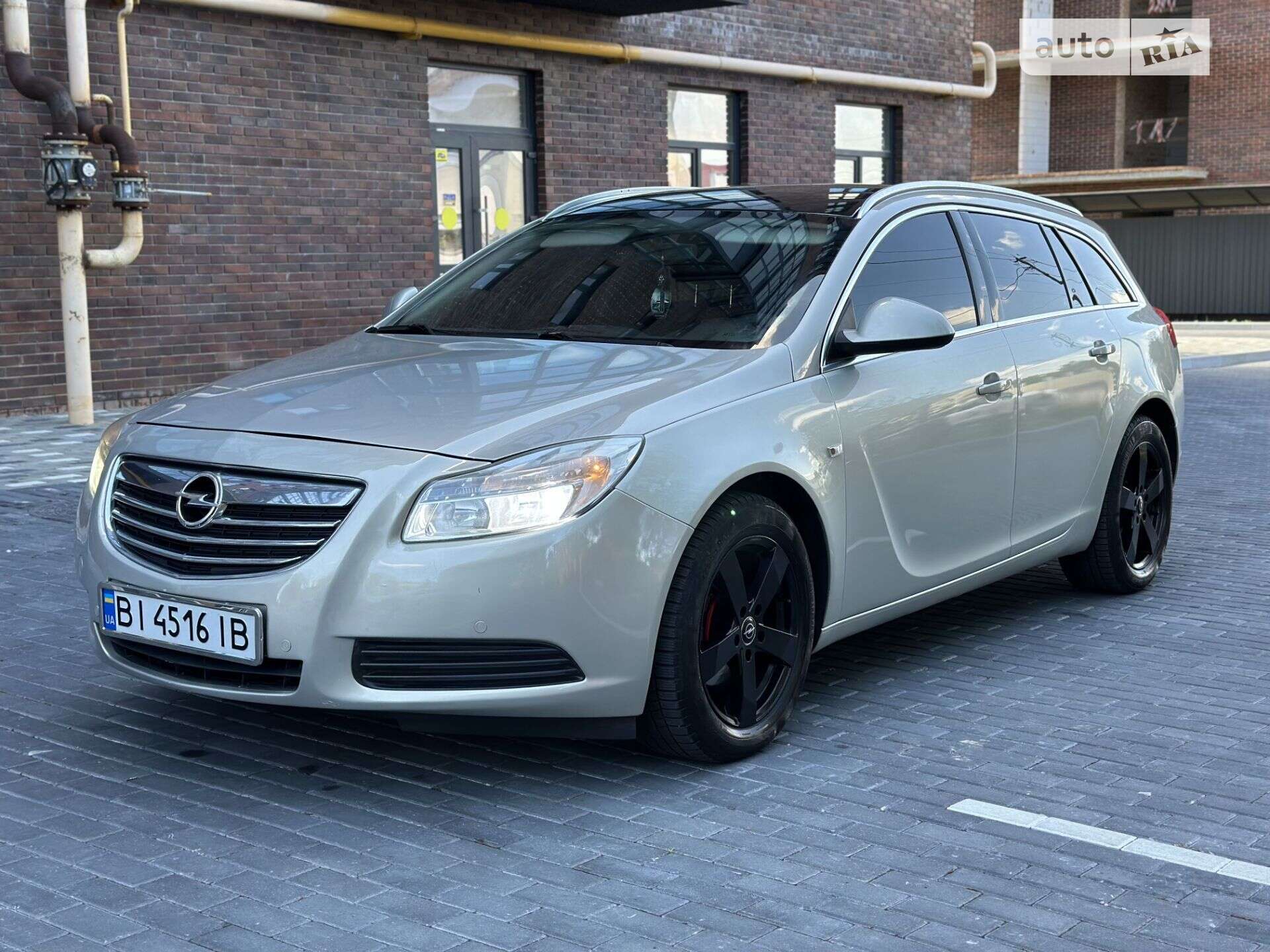 OPEL INSIGNIA SPORTS TOURER 2010