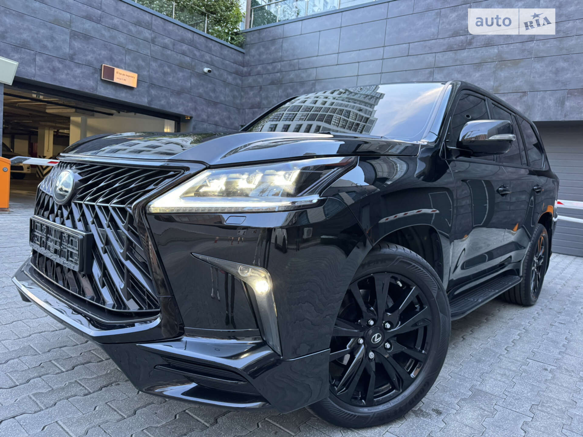 LEXUS LX 450D 2019