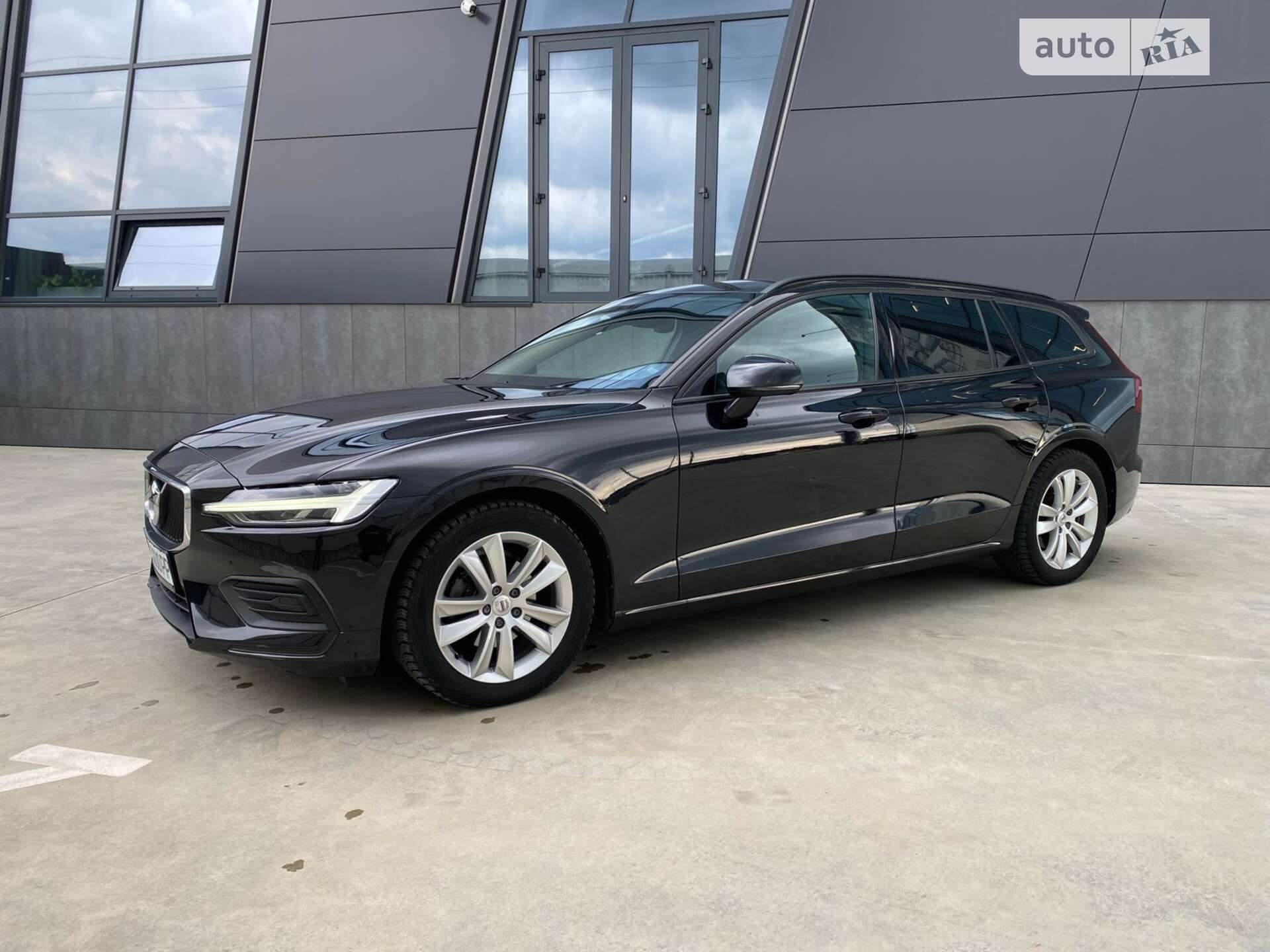 VOLVO V60 2018