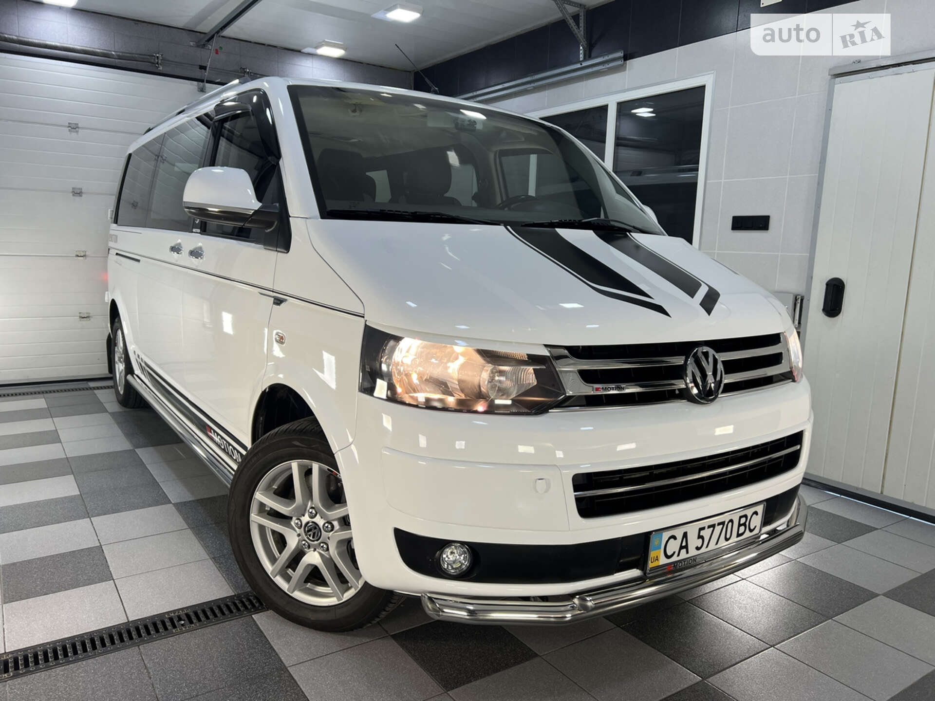 VOLKSWAGEN TRANSPORTER 2011