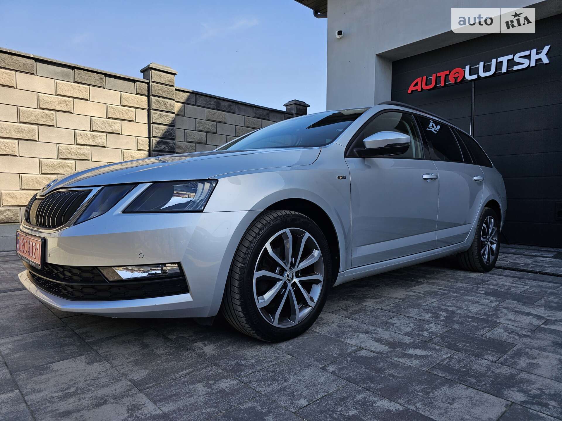 SKODA OCTAVIA 2019