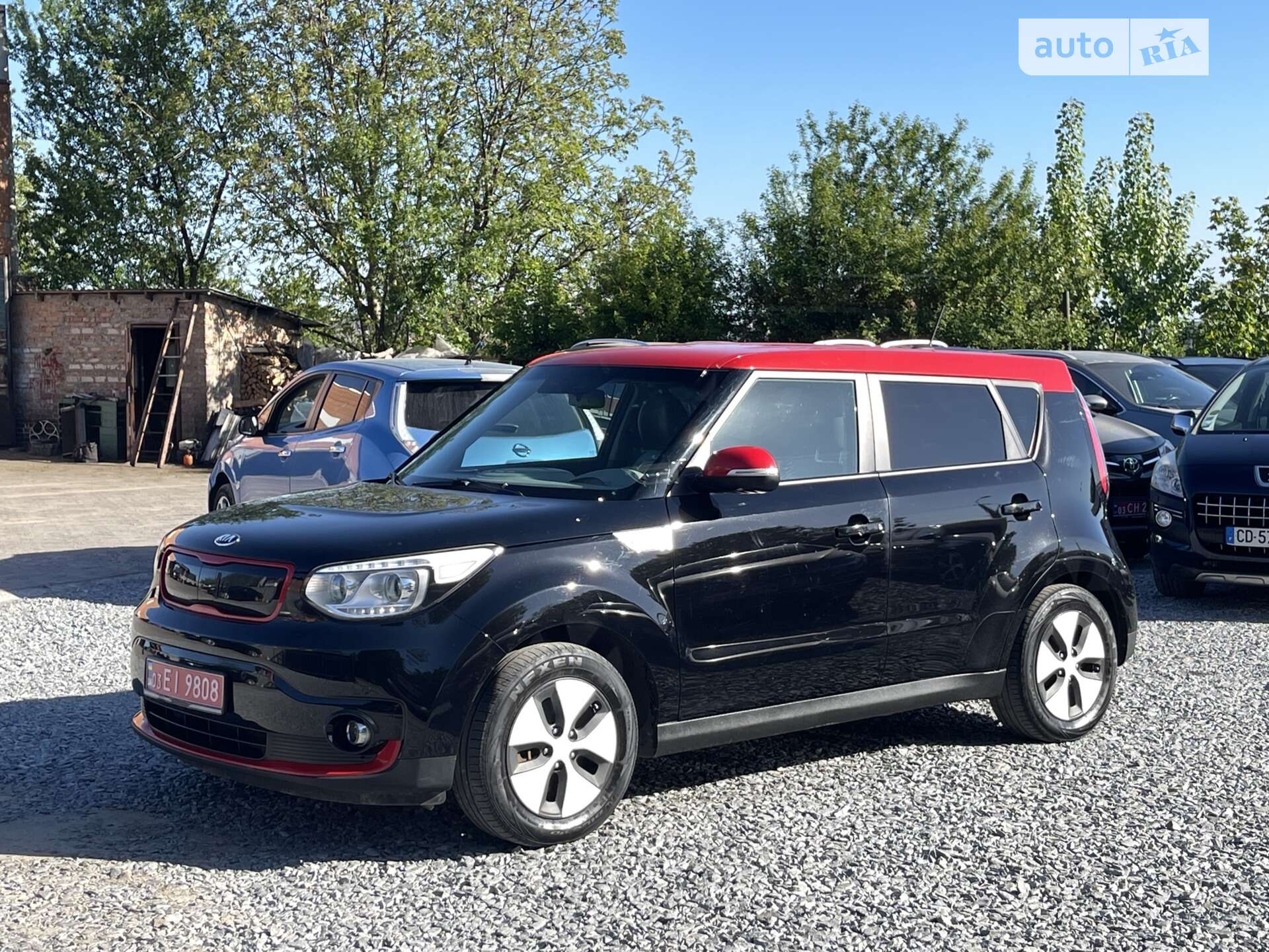 Головне фото звіту автомобіля KIA SOUL 2016