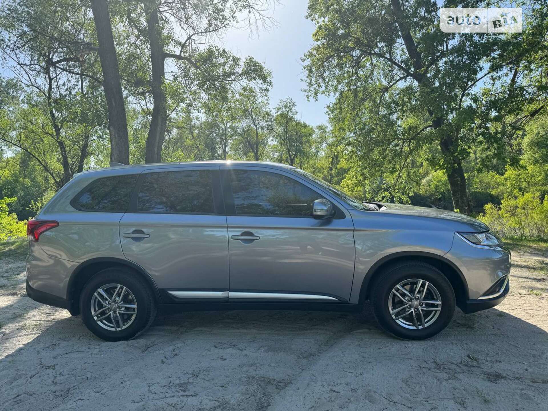 Головне фото звіту автомобіля MITSUBISHI OUTLANDER 2018