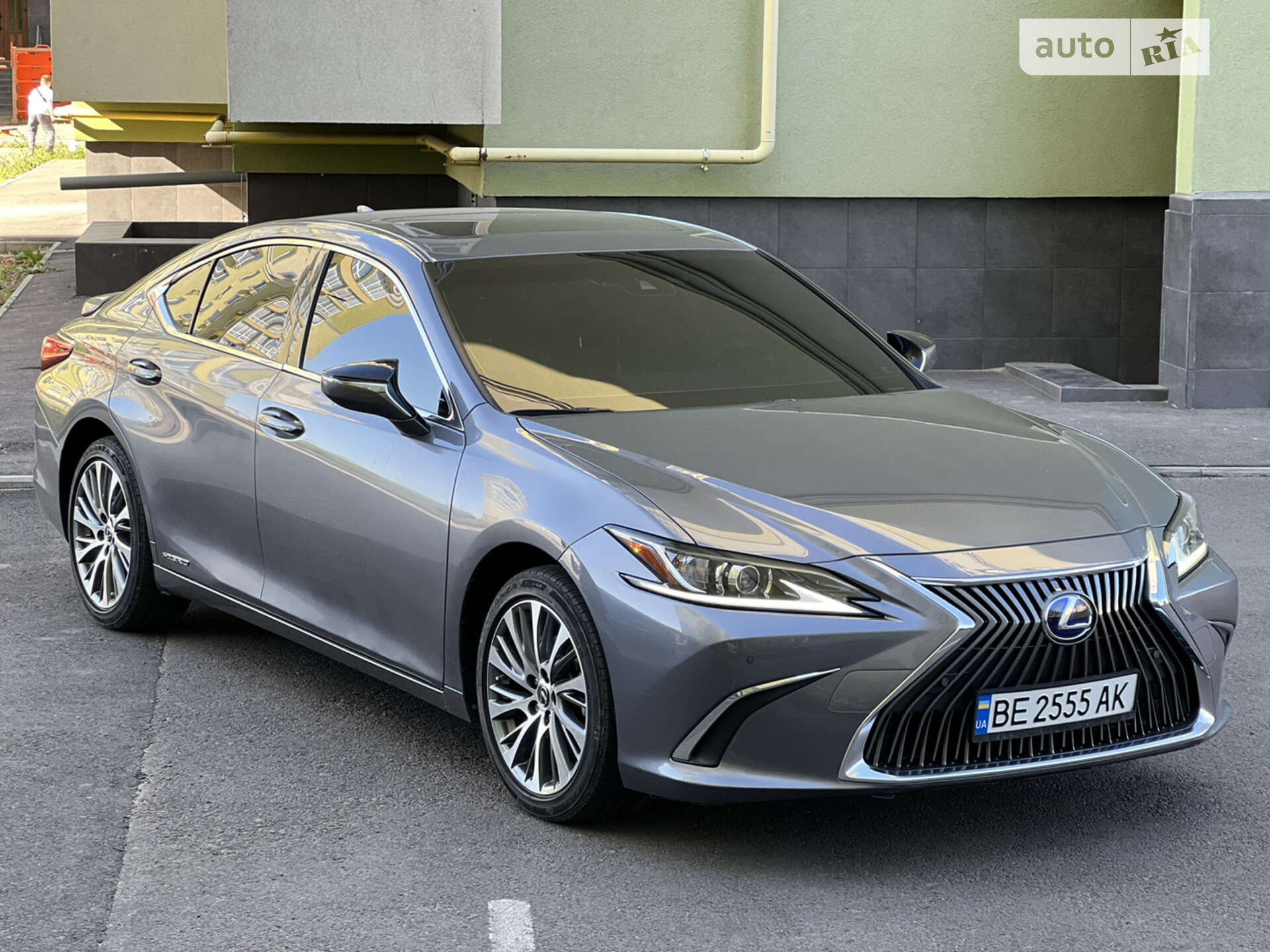 LEXUS ES 300H 2019