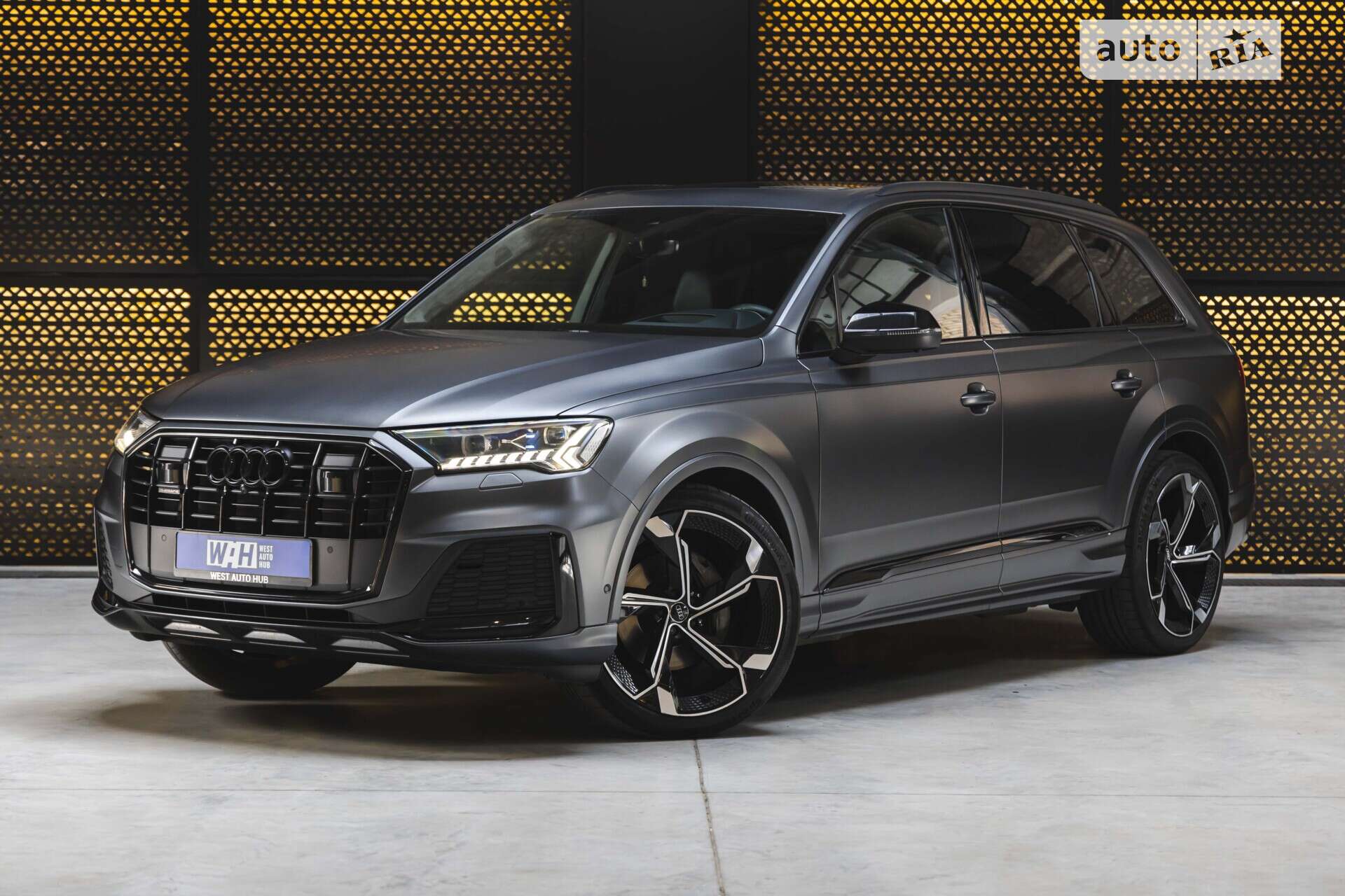 AUDI Q7 2021