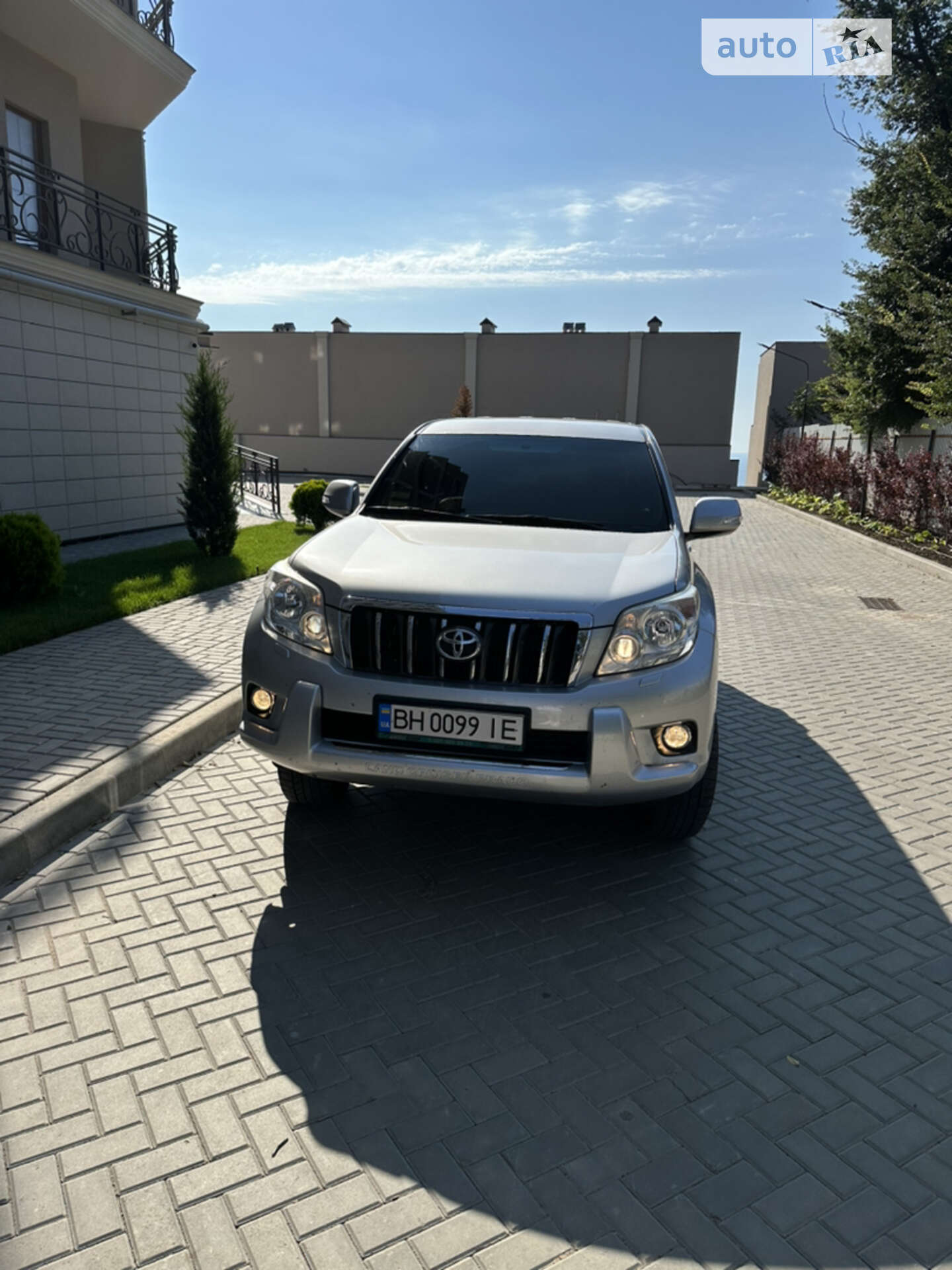TOYOTA LAND CRUISER 2010