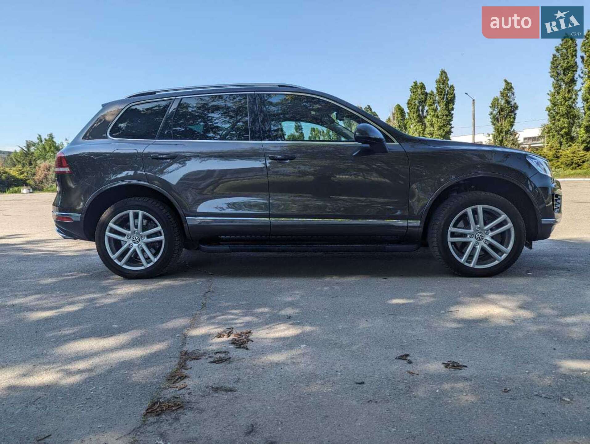 VOLKSWAGEN TOUAREG 2016