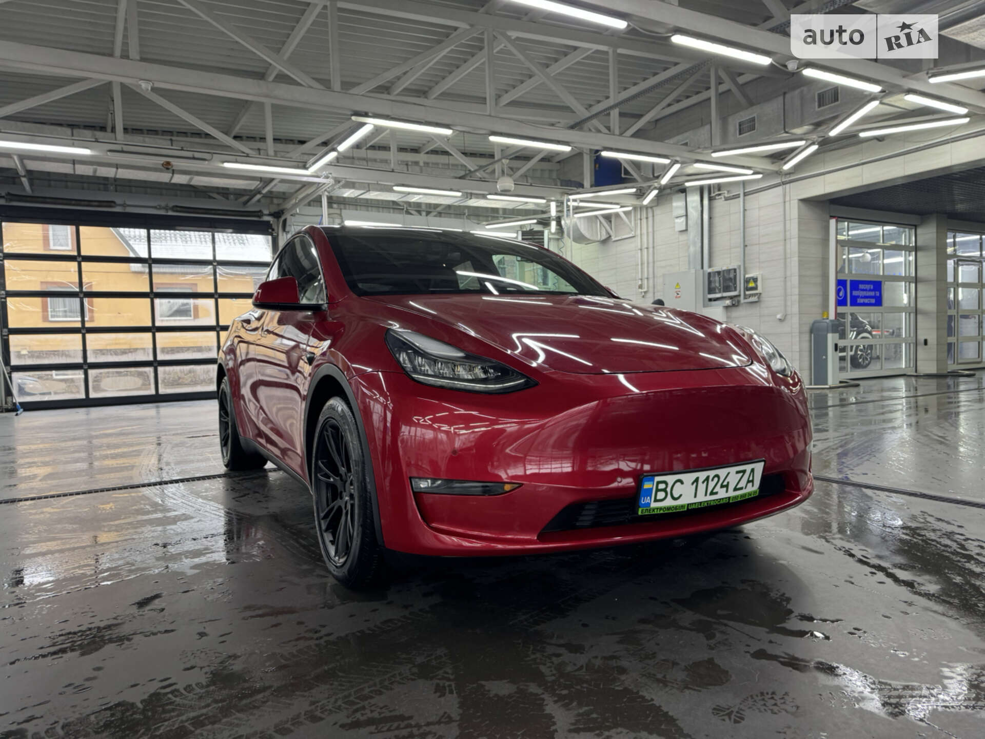 Tesla Model Y 2021