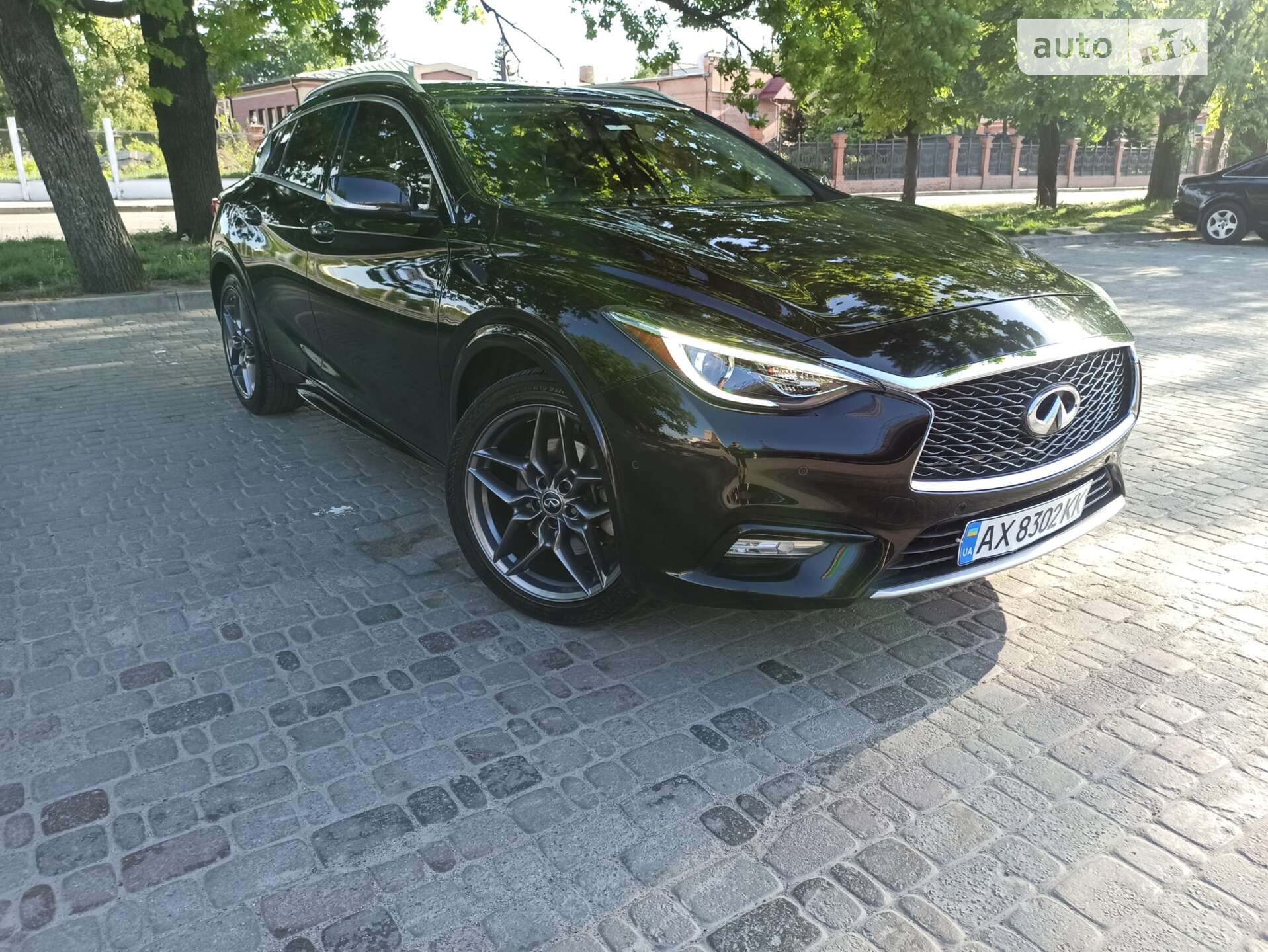 INFINITI QX30 2016