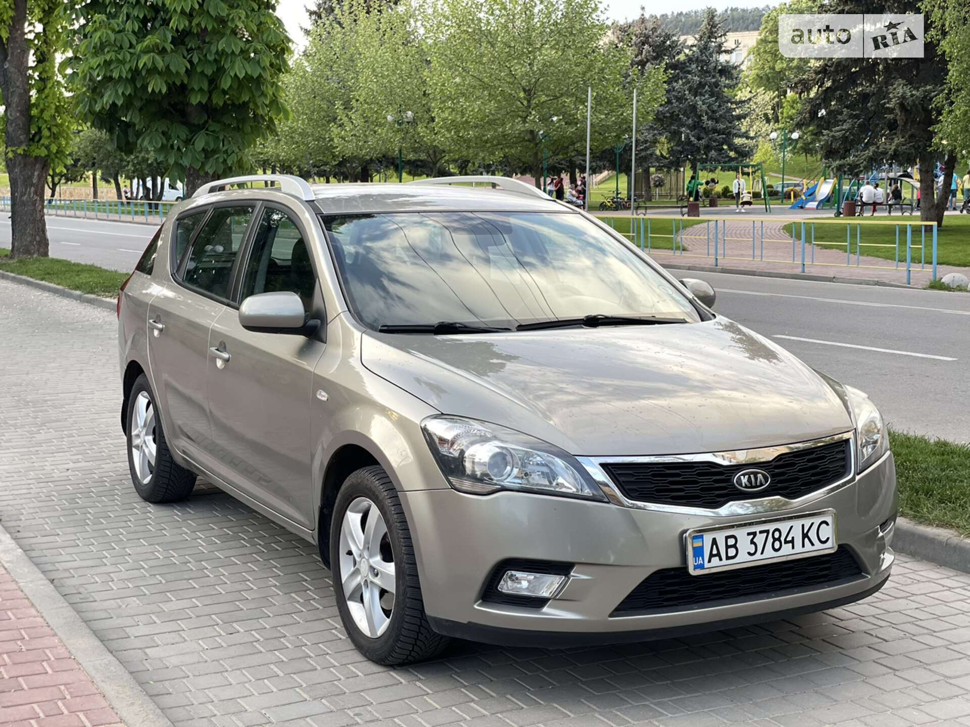KIA CEE'D 2011