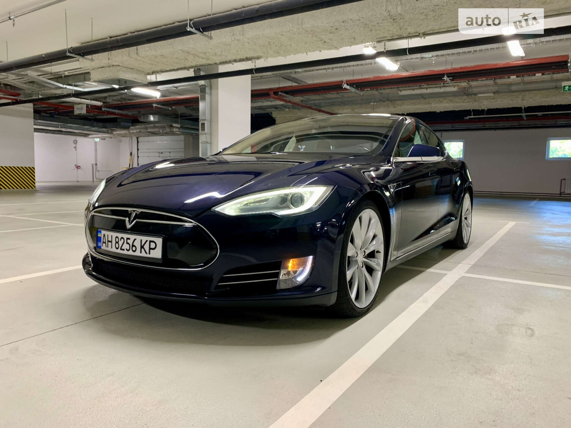 Головне фото звіту автомобіля TESLA MODEL S 2013