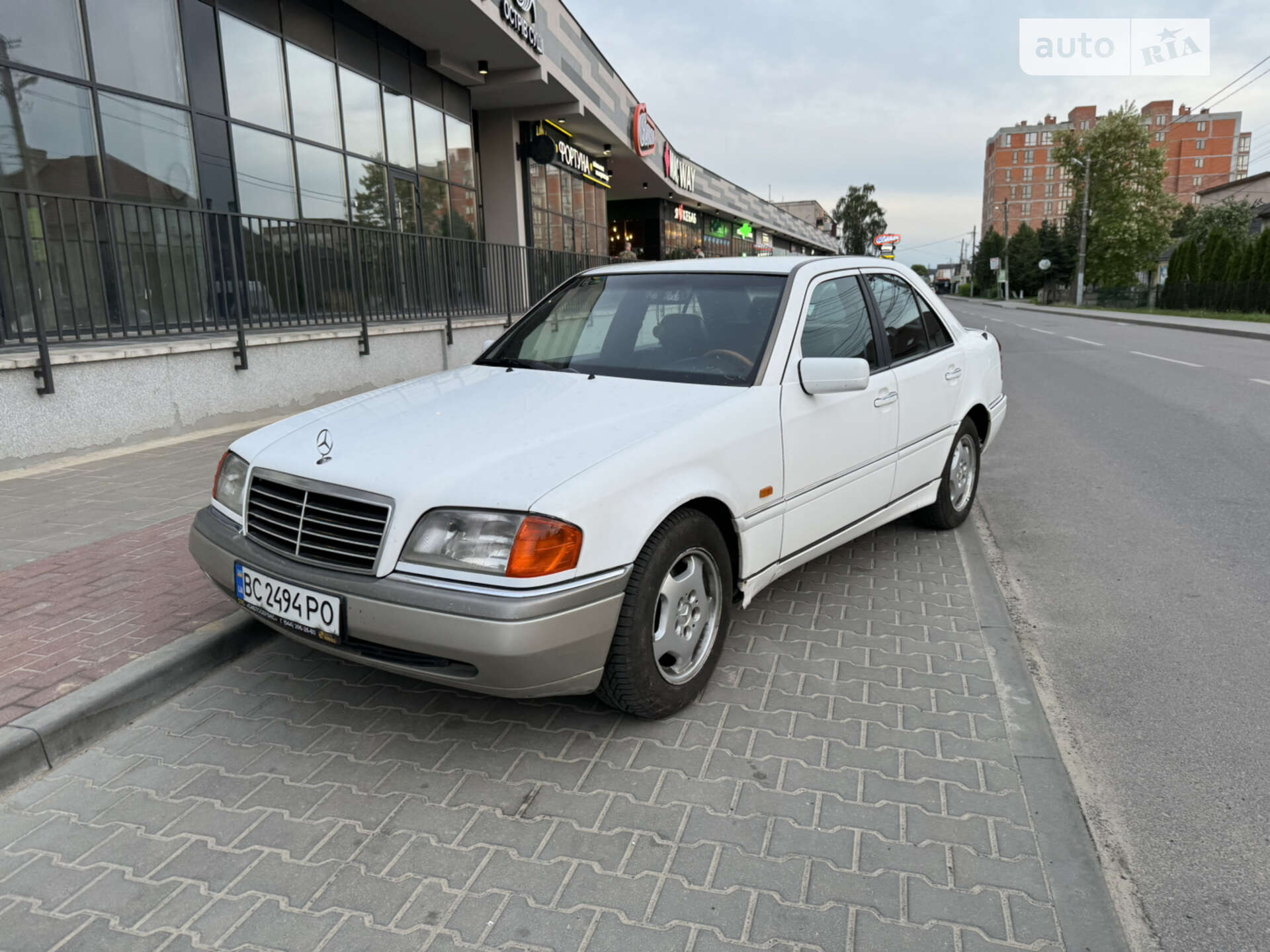 Mercedes-Benz C-Class 1995