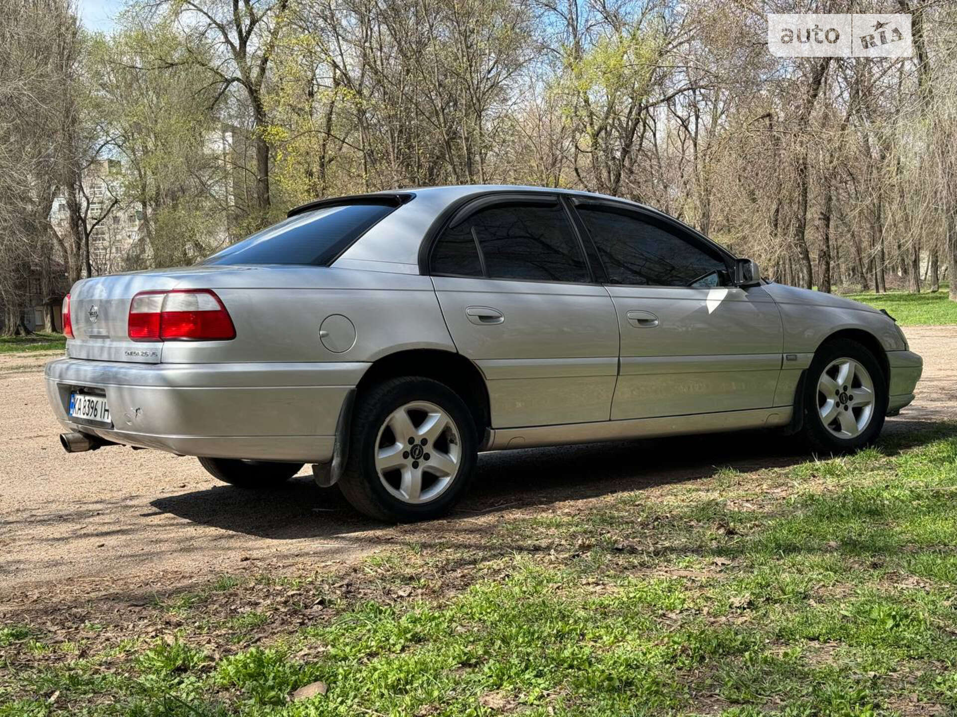 OPEL OMEGA 2002