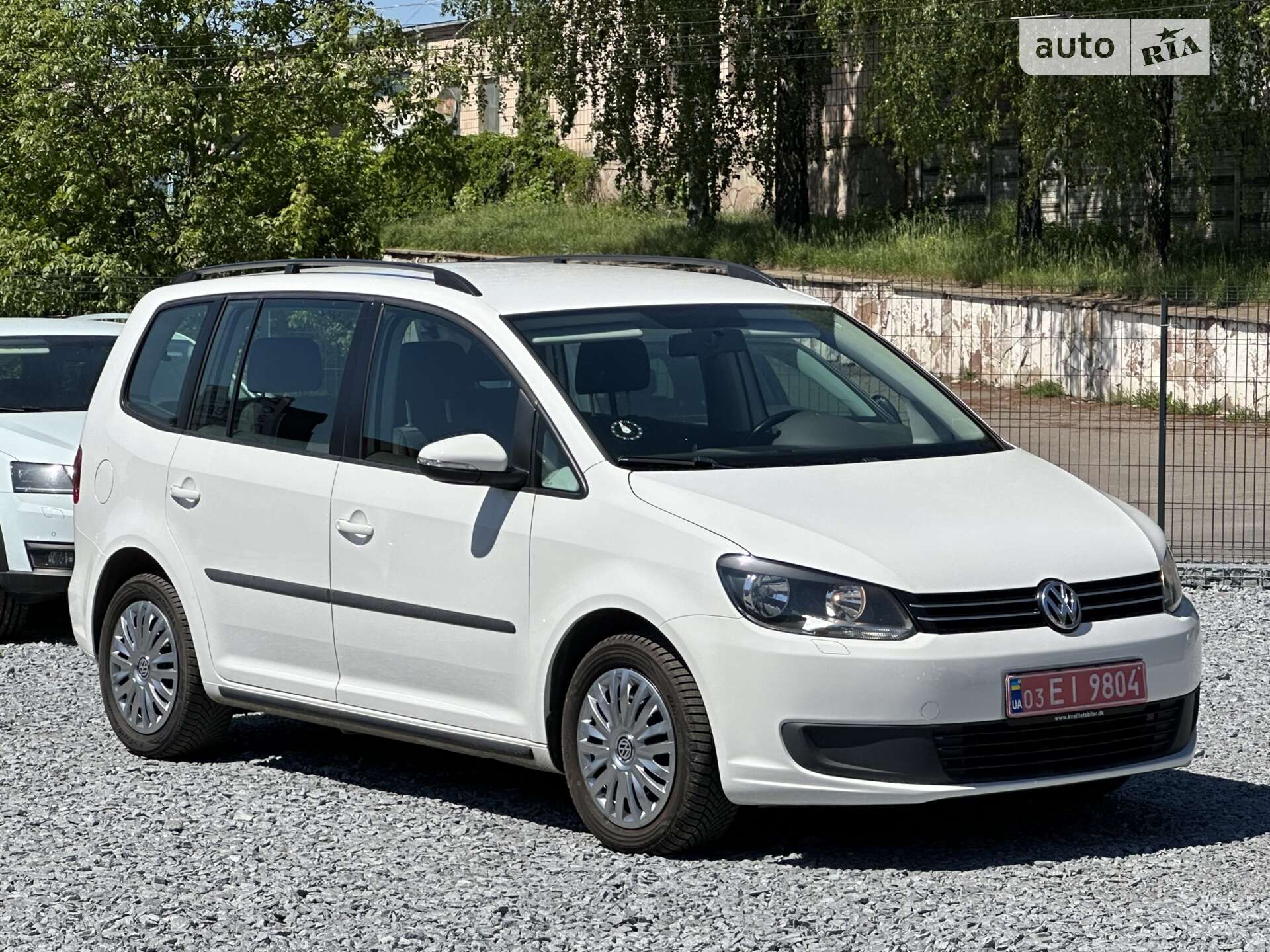 VOLKSWAGEN TOURAN 2013