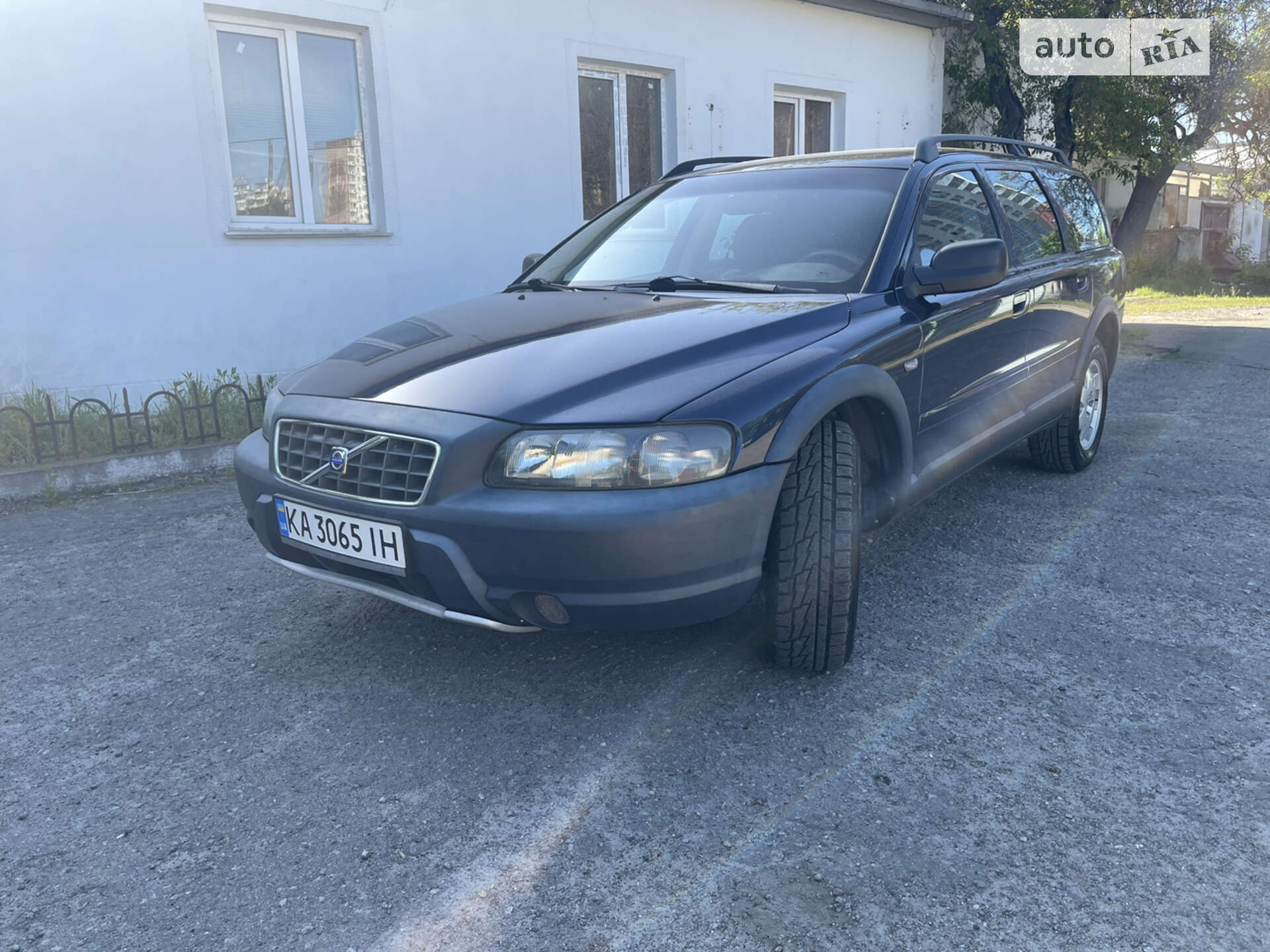 VOLVO XC70 2003
